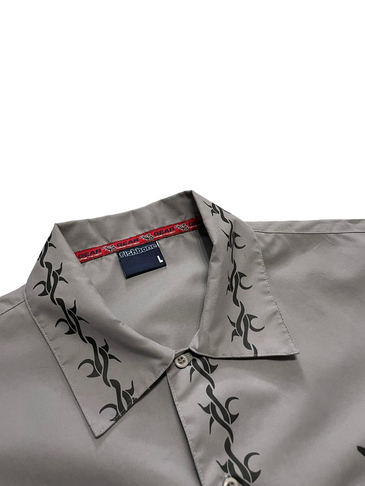 Japanese Brand Vintage Y2K Tribal Barb Wire Flame Button Up Oversized Shirt Size US L / EU 52-54 / 3 - 2 Thumbnail