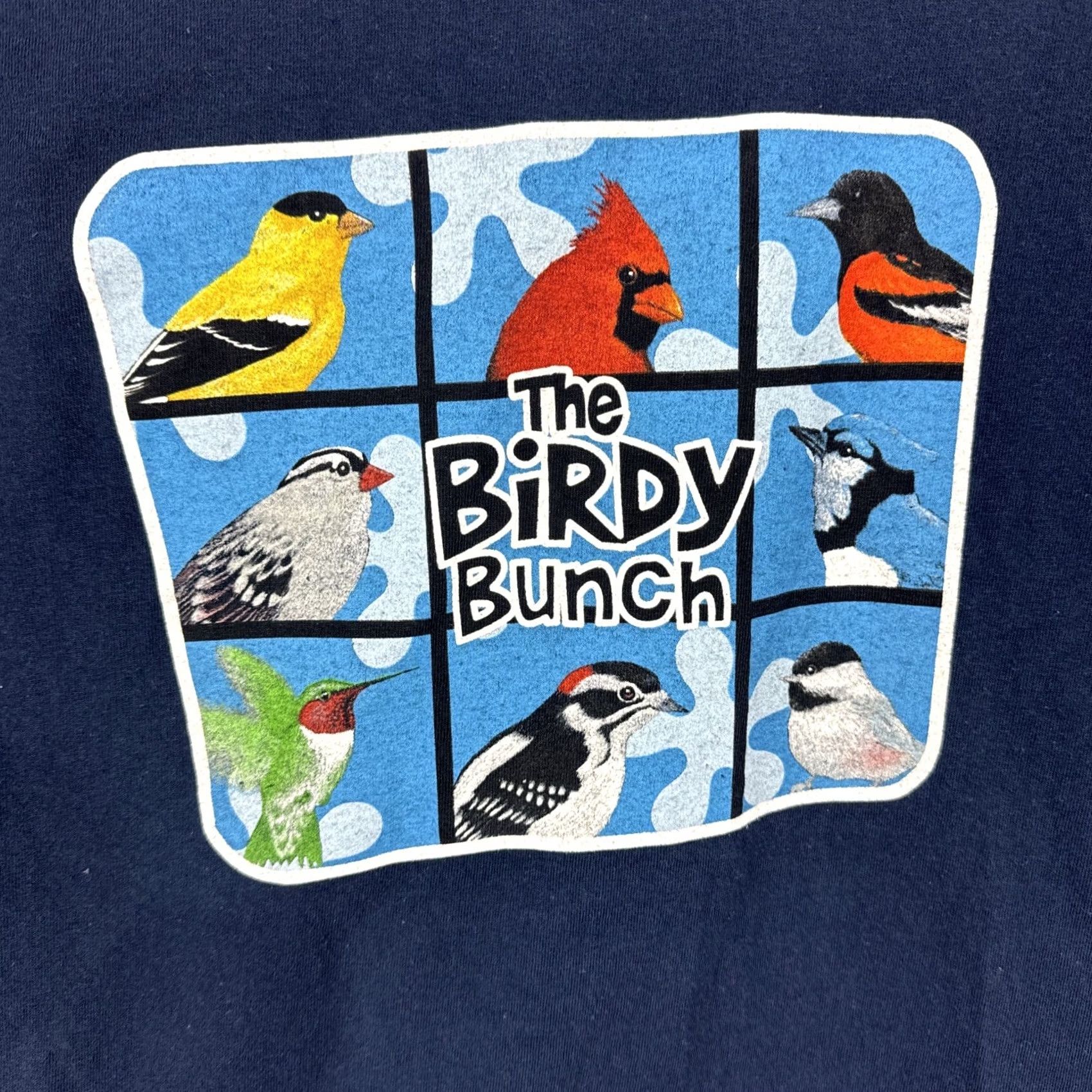 Gildan VINTAGE The Birdy Bunch T Shirt Blue Large Brady Bunch Parody Bird Y2K Watching Mens Shirts 90s Animals Tv Size US L / EU 52-54 / 3 - 2 Thumbnail