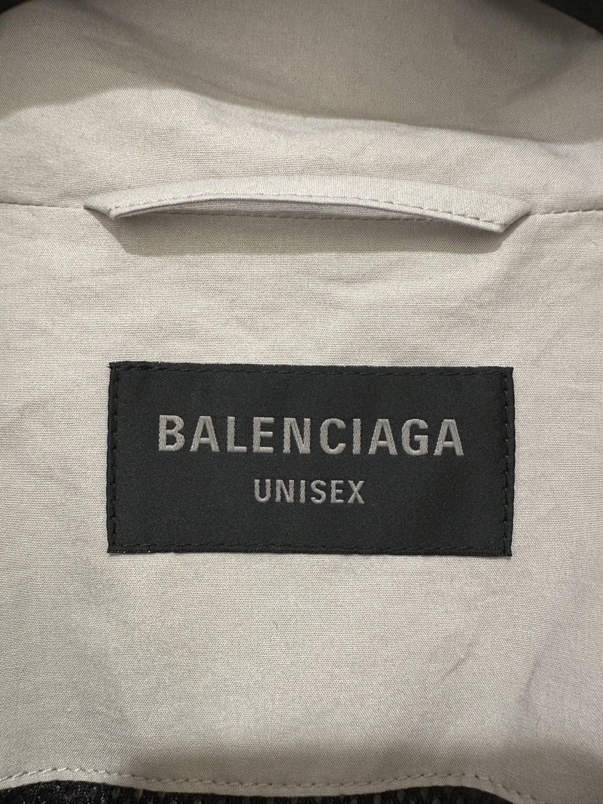 Balenciaga Balenciaga Neutral Zip-Up Jacket Size US S / EU 44-46 / 1 - 4 Thumbnail