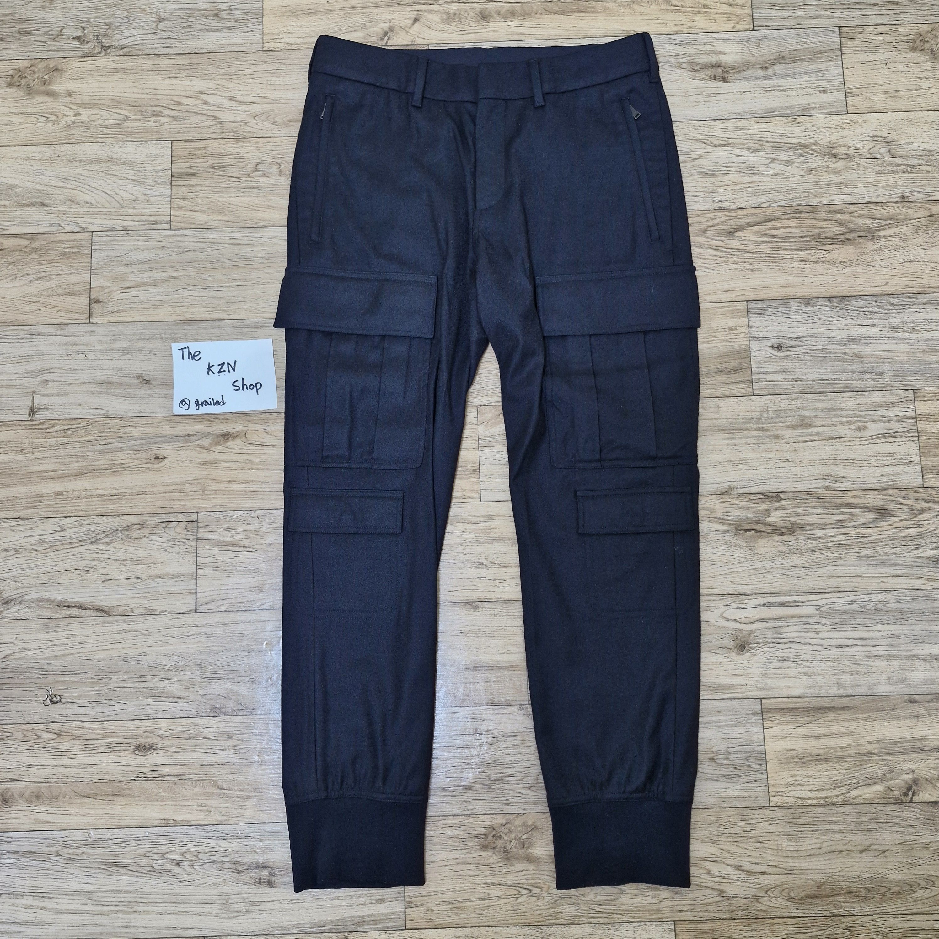 パンツ 00s NEIL BARRETT design cargo pants Neil Barrett Slouch Fit Cargo Pants with Elastic Ankle Band