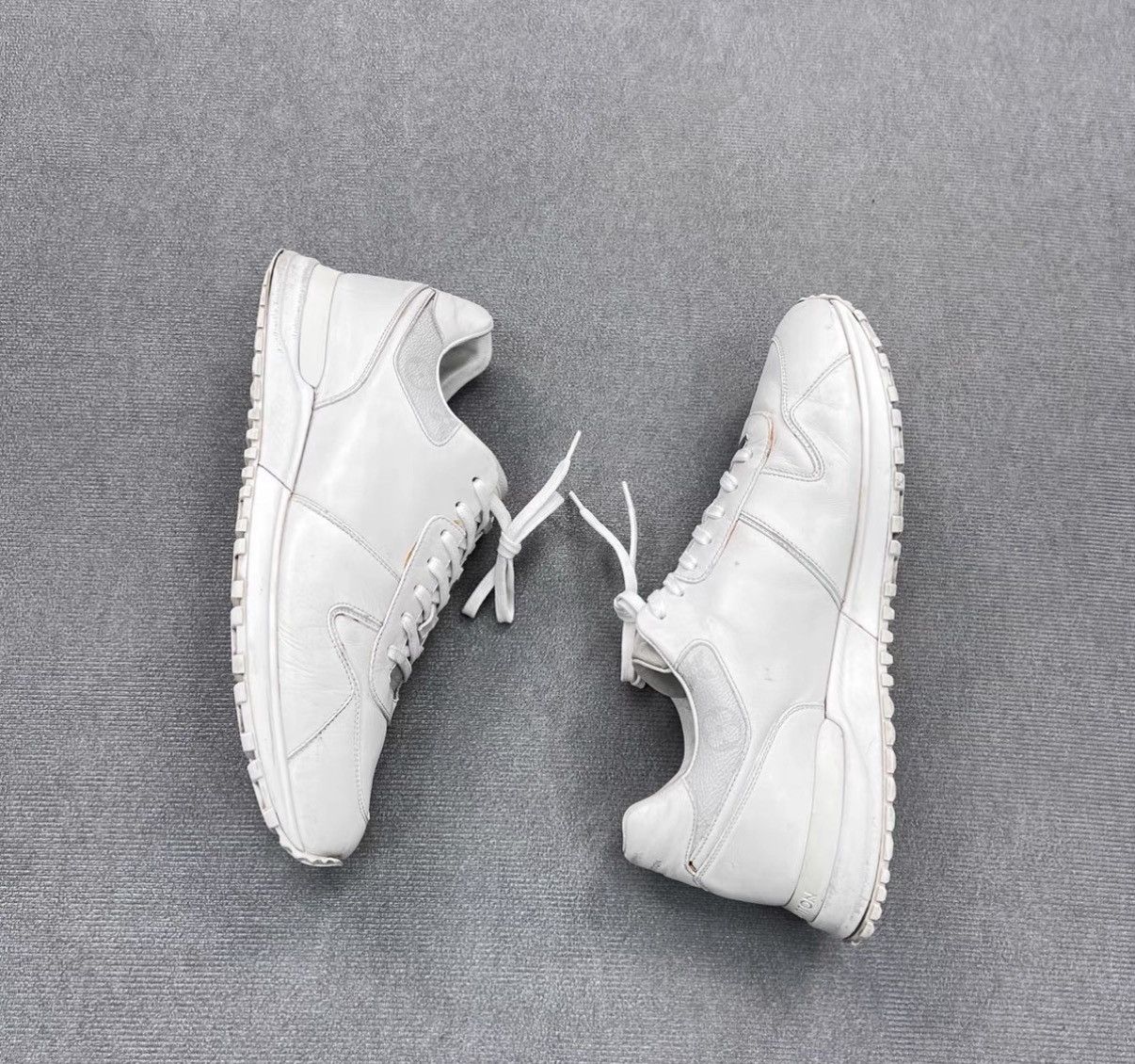Louis Vuitton Louis Vuitton Run Away Monogram Leather Casual Sneakers Size US 9 / EU 42 - 4 Thumbnail