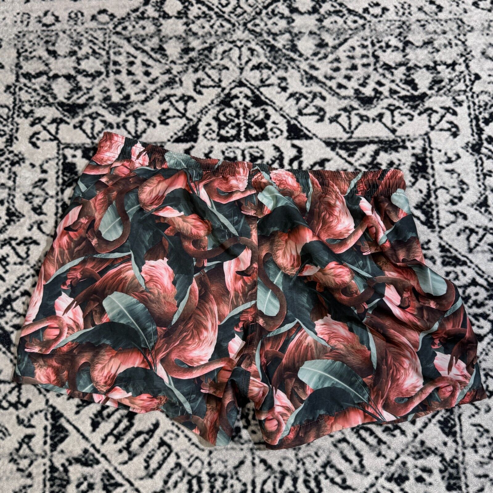 Vintage Soc Unisex Red Green Floral Polyester Shorts Size L Summer Size US 32 / EU 48 - 6 Thumbnail