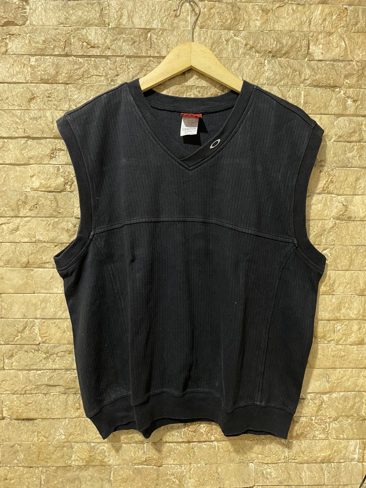 Vintage Oakley Sleeveless