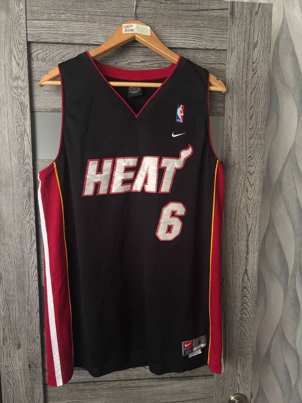NBA Nike Eddy Jones Miami Heat NBA vintage jersey Size US L / EU 52-54 / 3 - 1 Thumbnail