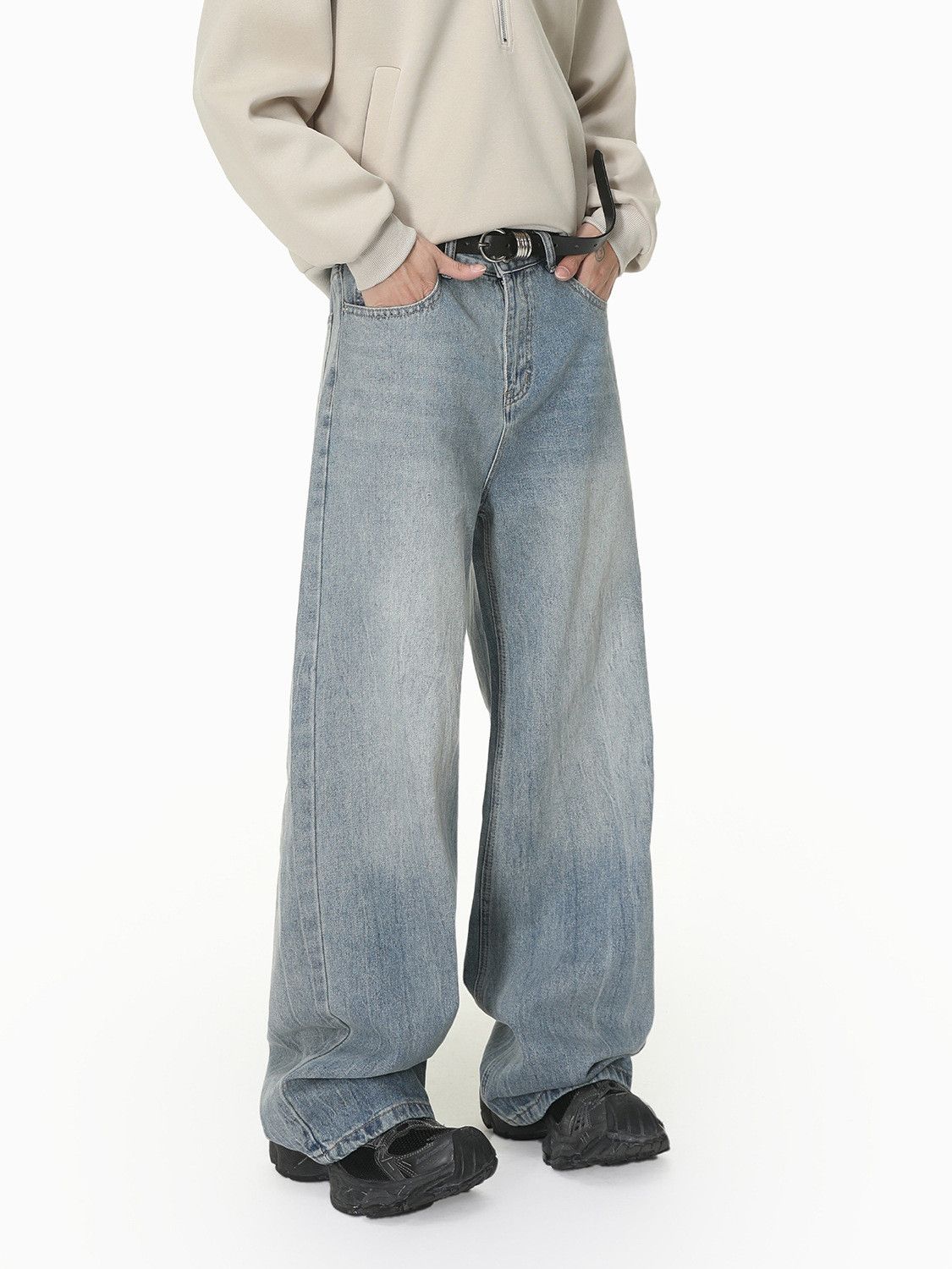 Vintage Men's Vintage Loose Straight-Leg Jeans with Gradient Wash Size US 32 / EU 48 - 3 Thumbnail