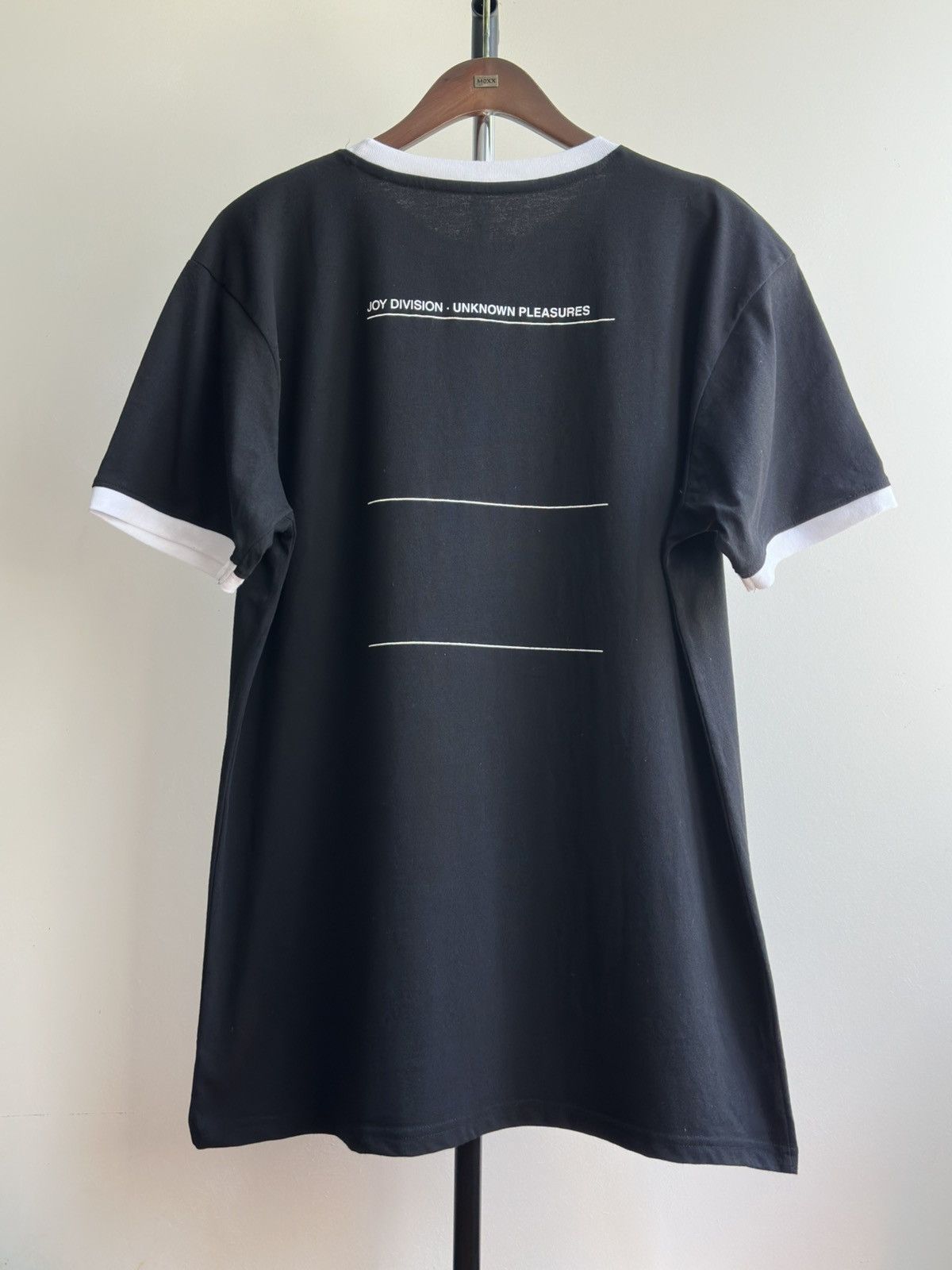 Joy Division JOY DIVISION UNKNOWM PLEASURES BAND TEE Size US XL / EU 56 / 4 - 2 Thumbnail