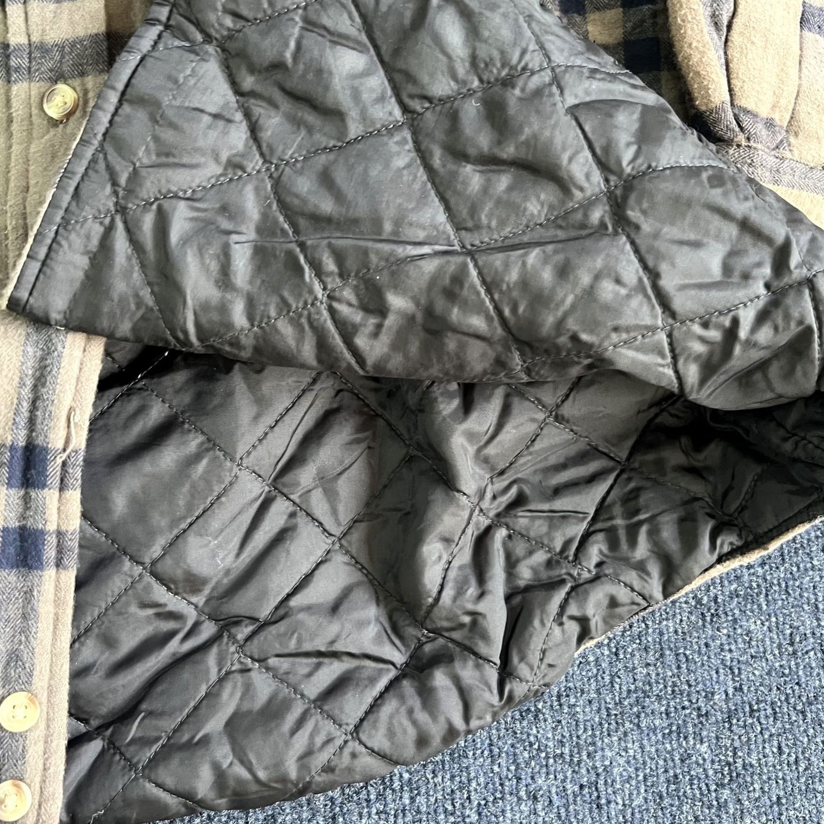 Vintage VINTAGE Flannel Country Quilt Shirt Jacket Mens Large Beige Plaid Quilted Lined 80% Cotton 20% Polyester Size US L / EU 52-54 / 3 - 4 Thumbnail