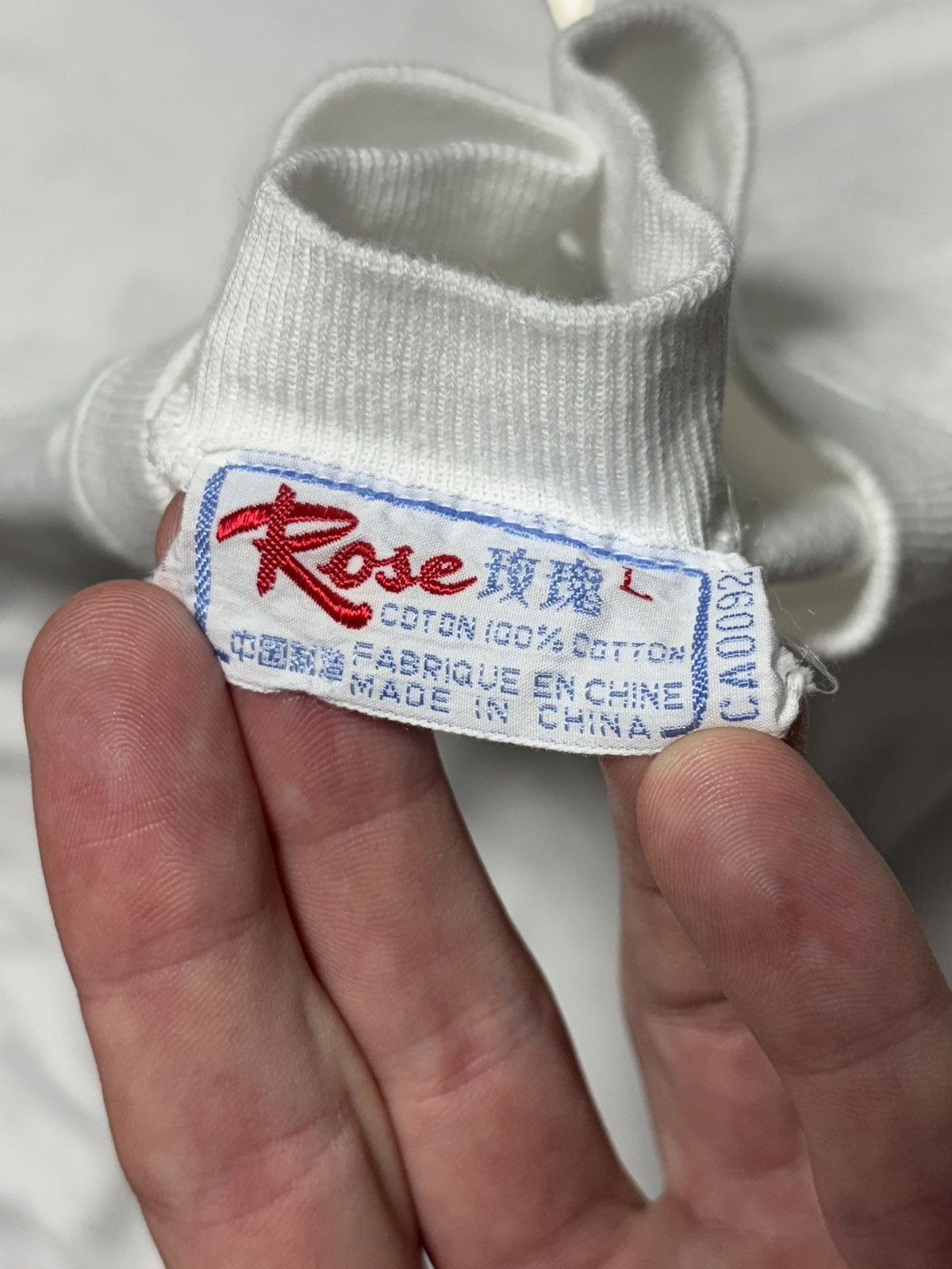 Vintage Vintage Blank Tee 1980s White T-Shirt 80s Rose Single Stitch Size US S / EU 44-46 / 1 - 3 Thumbnail