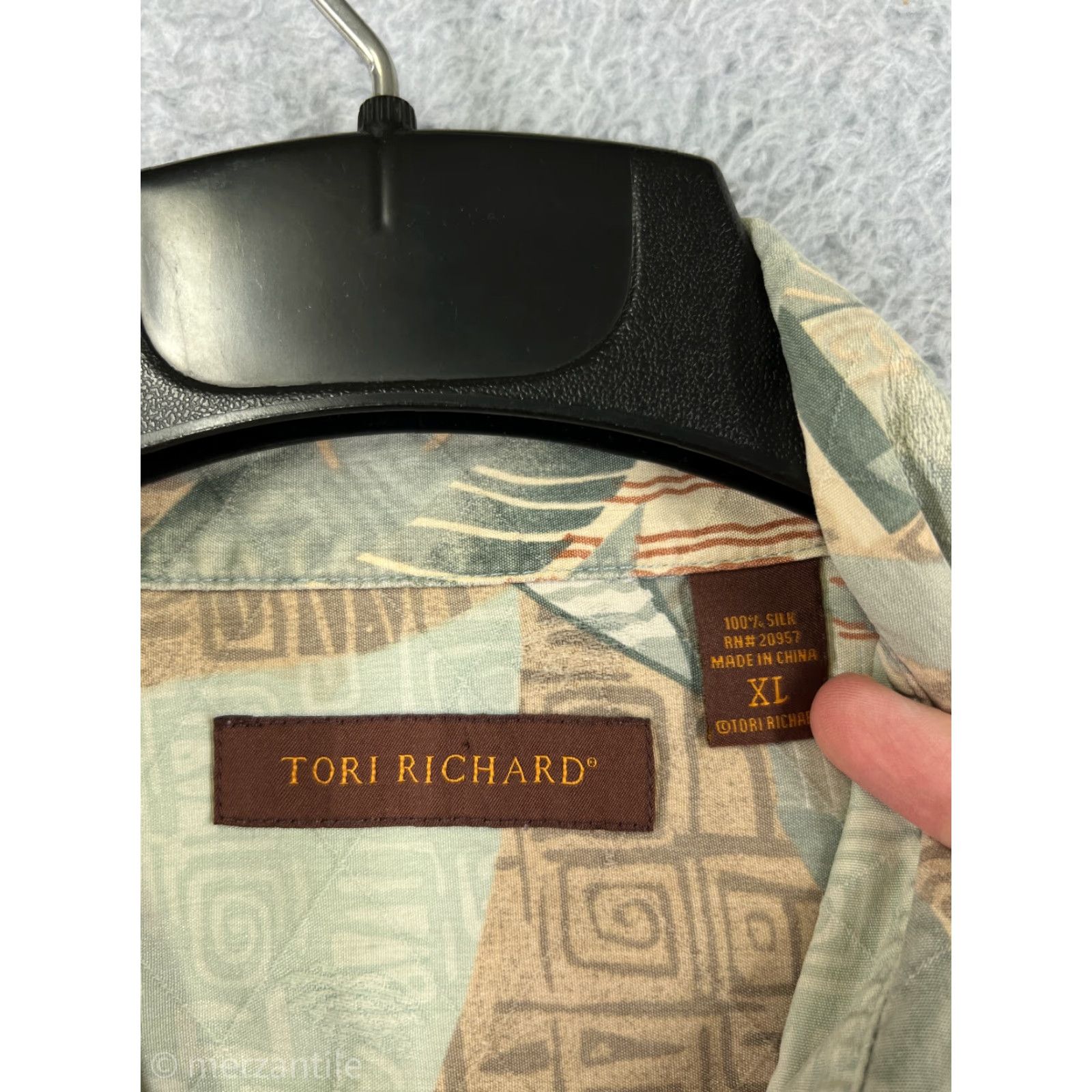 Tori Richard Tori Richard Shirt Mens XL Green Silk Button-Up Hawaiian Floral Resort Aloha Beach Vacation Luau Short Sleeve Mens XL Green Silk Button-Up Shirt Size US XL / EU 56 / 4 - 3 Thumbnail