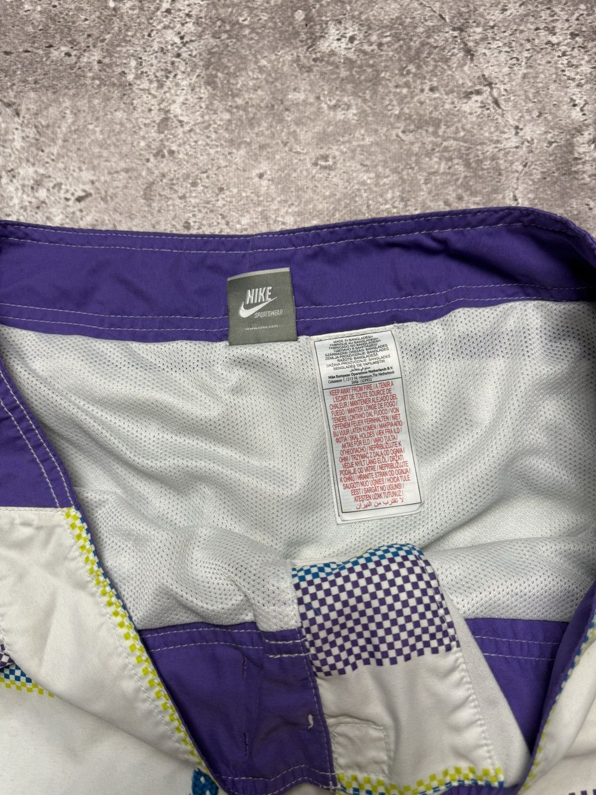 Nike Vintage Nike Nylon Crazy Shorts 90s Y2K Size US 33 - 4 Thumbnail