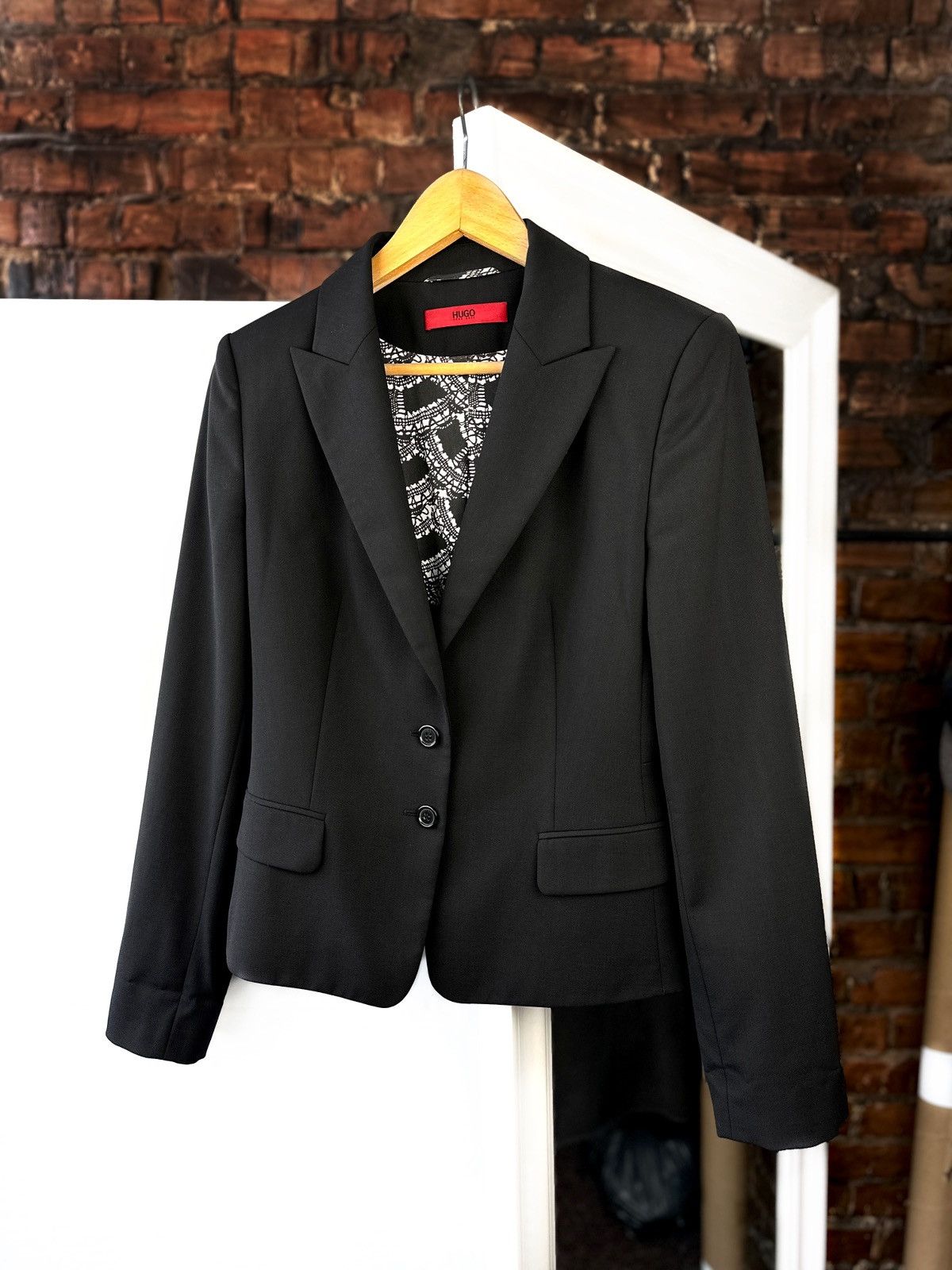 Hugo Boss Women’s Hugo Boss Anella Blazer Jacket Black Size: UK 12 Size M / US 6-8 / IT 42-44 - 2 Thumbnail