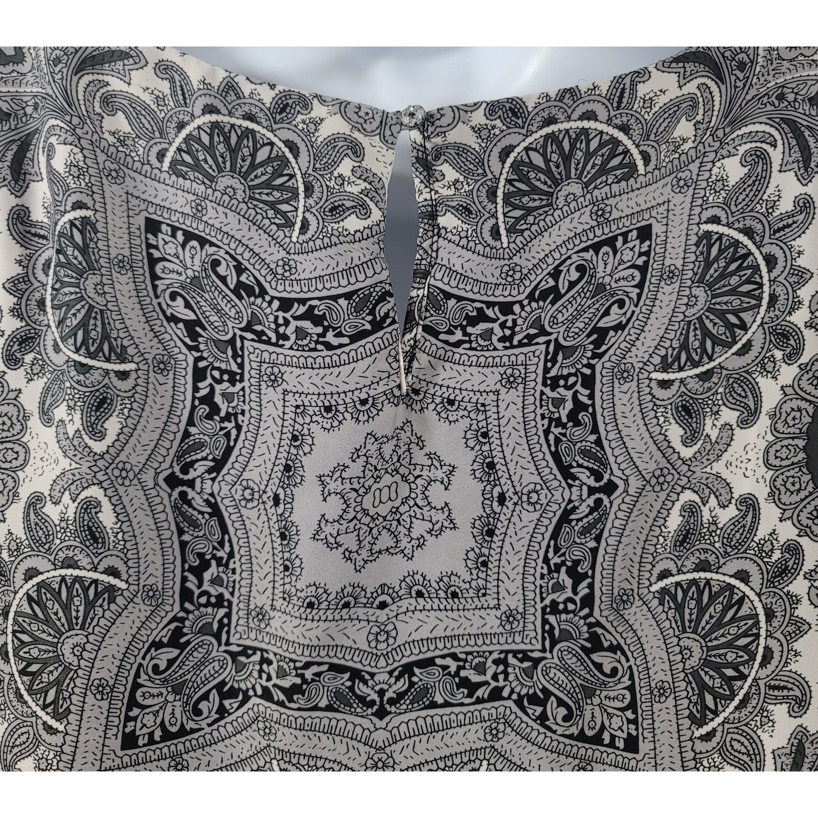 Other Willi Smith Black Gray White Floral Print Top Large Flowy Size L / US 10 / IT 46 - 6 Thumbnail