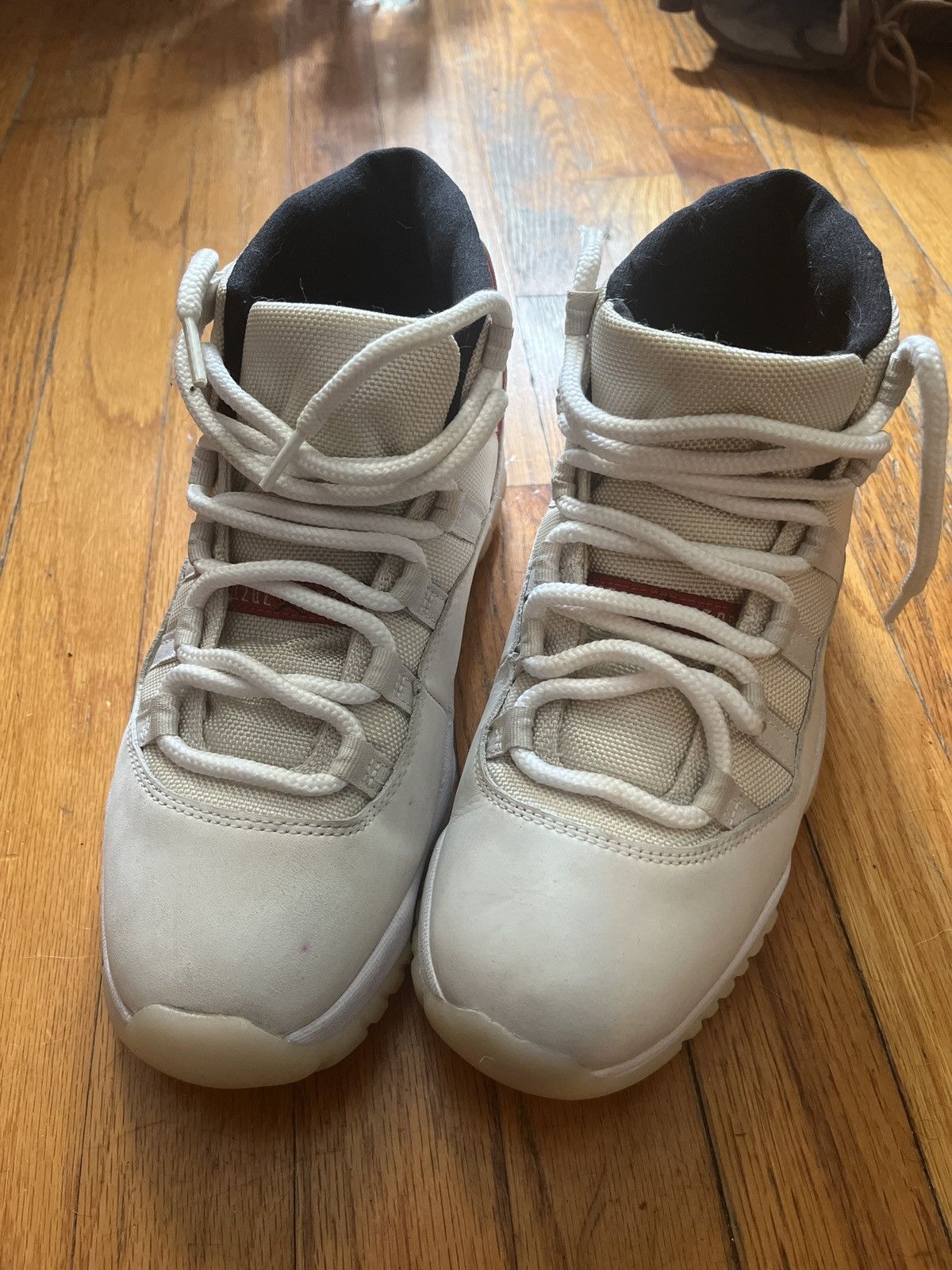 Jordan Brand Air Jordan 11 Retro ‘Platinum Tint’ Size US 8.5 / EU 41-42 - 4 Thumbnail