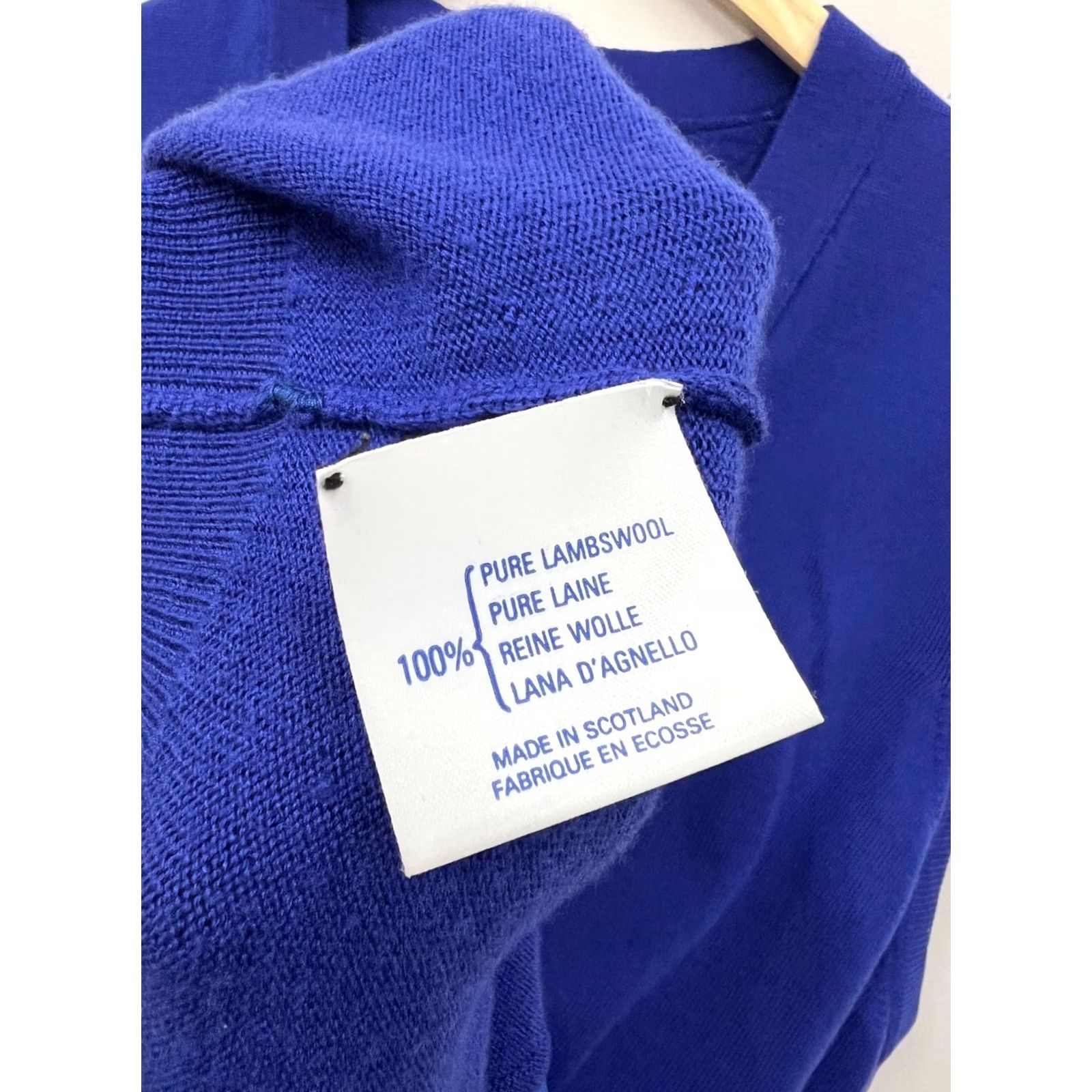 Charles Tyrwhitt Lochcarron of Scotland Superfine Merino Wool Vest Gilet Sweater Men's Size L Blue Wool Knit Button Vintage Charles Tyrwhitt Regular Sleeveless Size US L / EU 52-54 / 3 - 5 Thumbnail