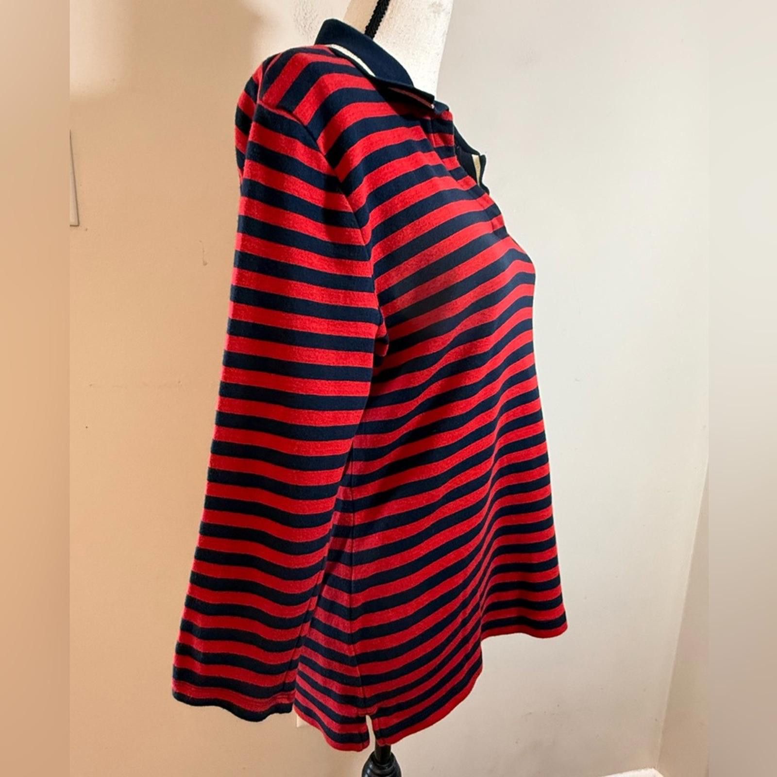 Tommy Hilfiger Tommy Hilfiger Henley navy red stripes gold trim SZ LG Size L / US 10 / IT 46 - 2 Thumbnail