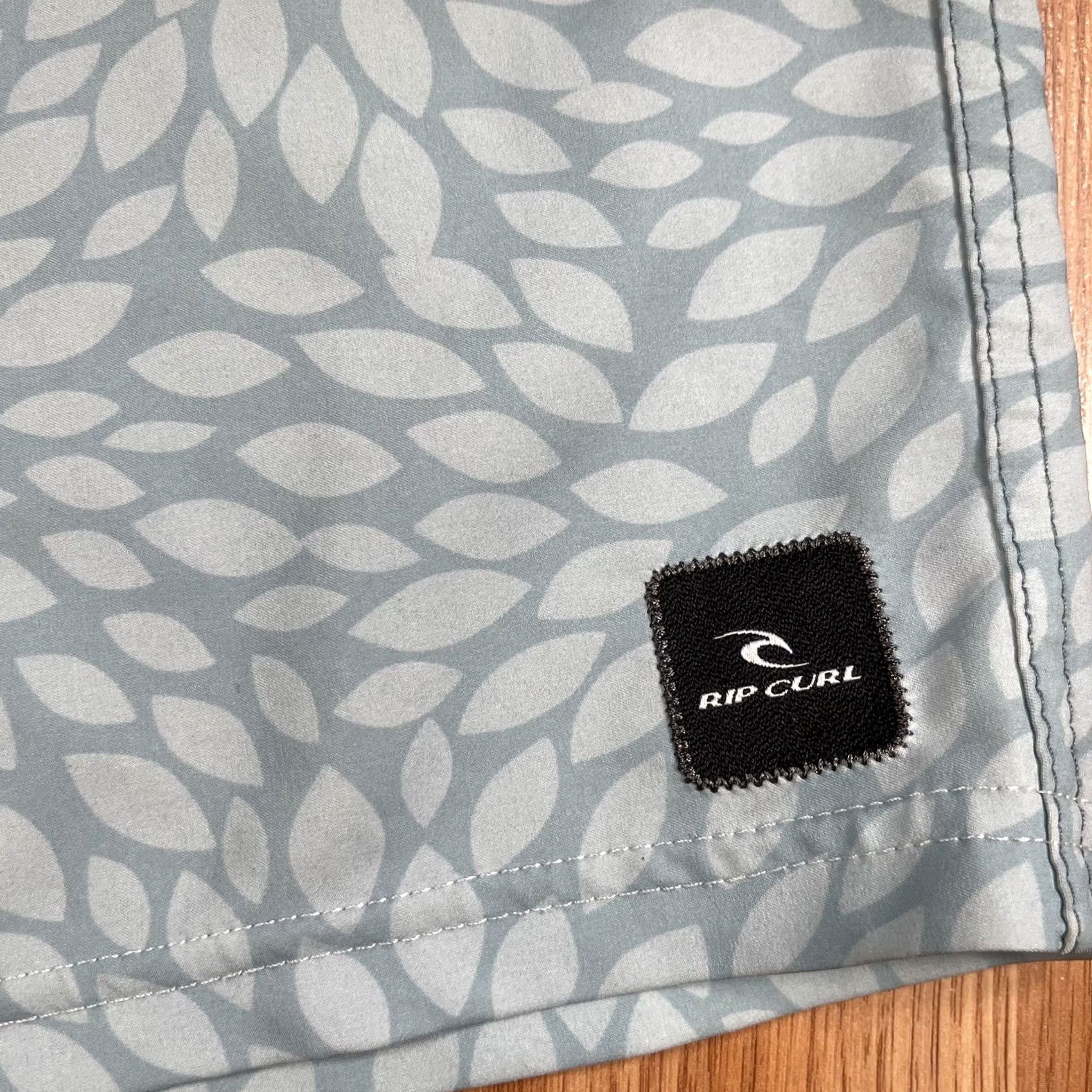 Vintage Mirage Shorts Mens 32 Stretch Drawstring Swim Trunks Beach Polyester Blend Trunks Pockets Quick Dry Adults Mens Beach Polyester Blend Mirage Shorts 32 Size US 32 / EU 48 - 3 Thumbnail