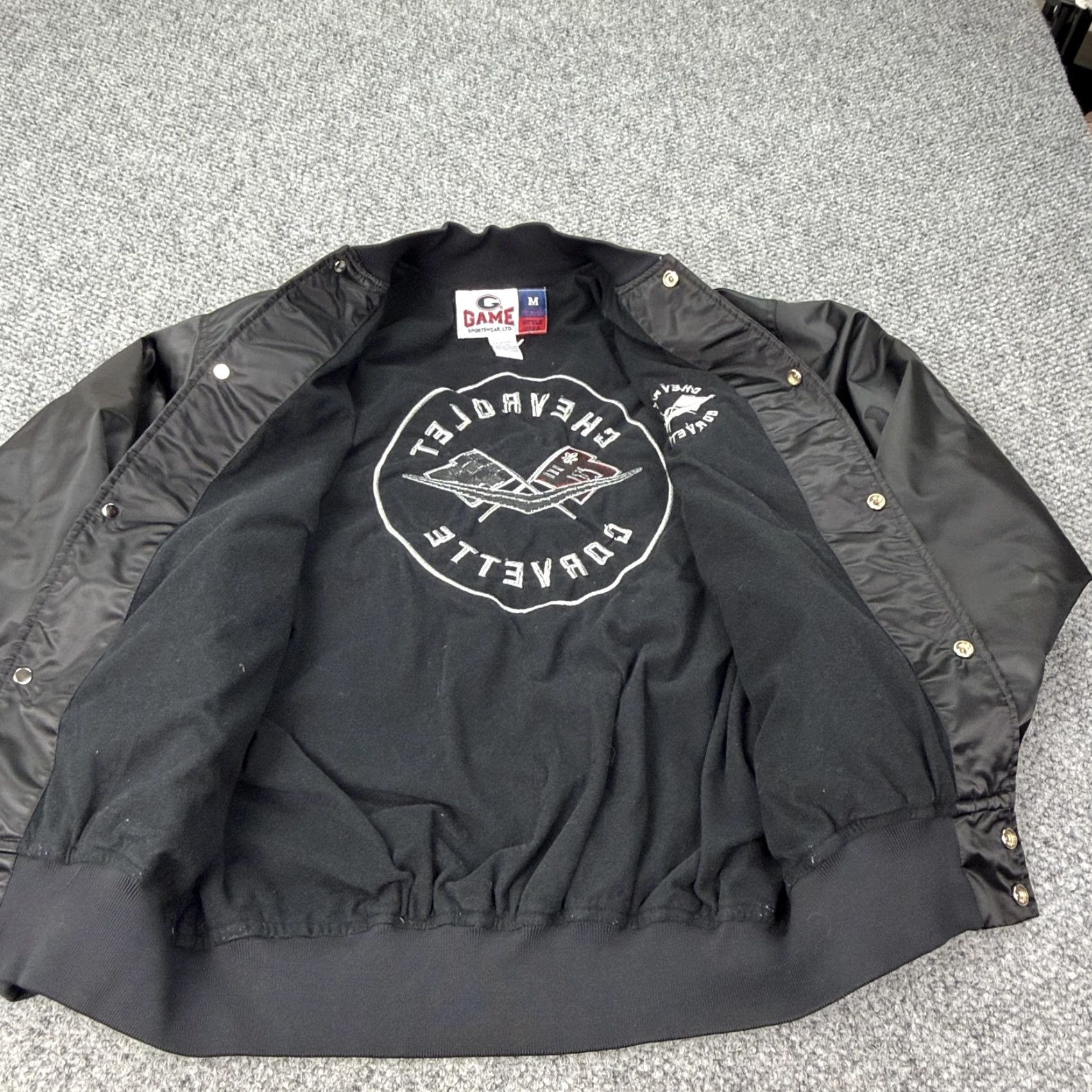 Vintage VINTAGE Chevrolet Corvette Jacket Mens M Black Satin Snap Bomber Game Sportswear Varsity Embroidered Logo Pockets Cars 90s Mens Size US M / EU 48-50 / 2 - 4 Thumbnail