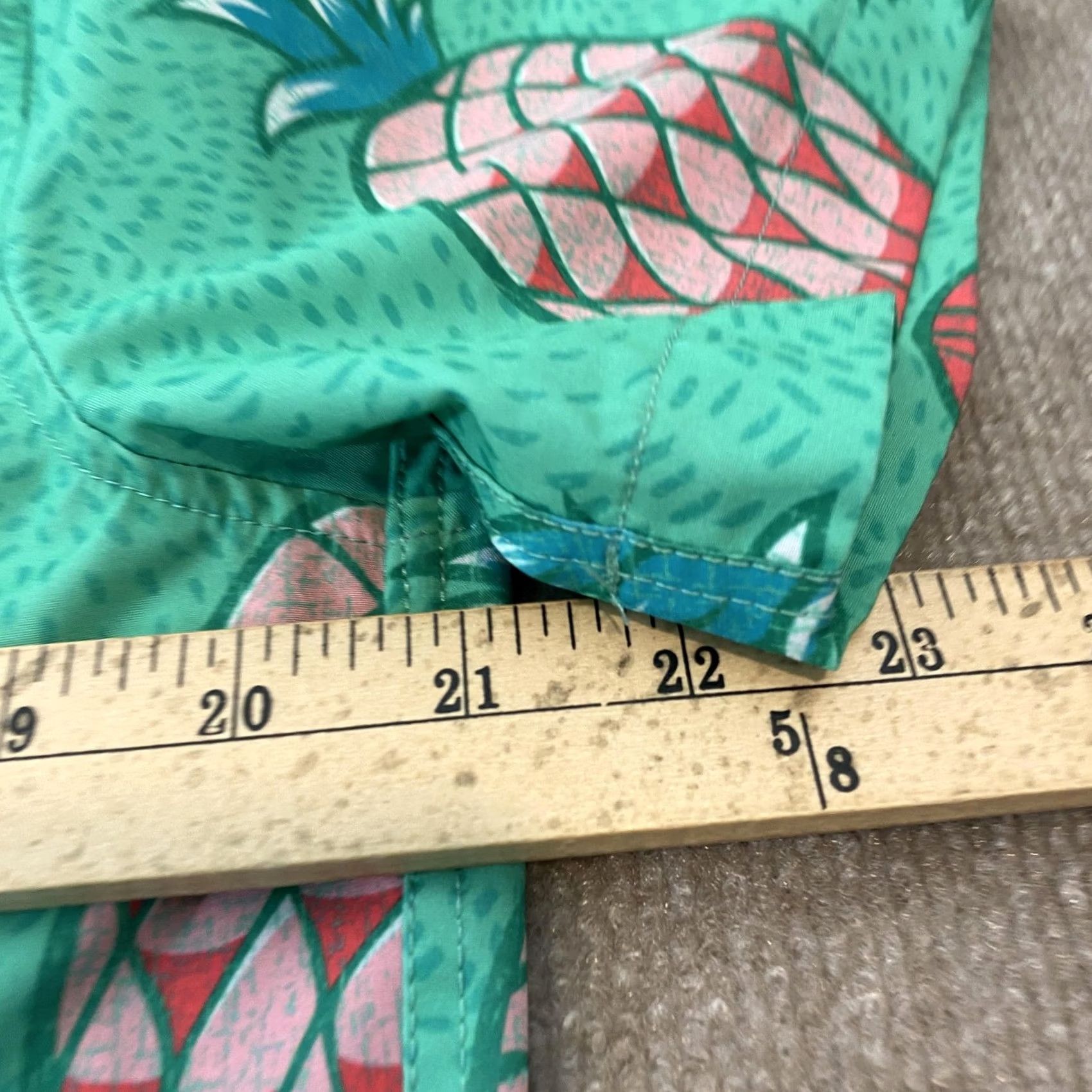 Chubbies Chubbies Shirt Mens Medium Green Pineapple Print Short Sleeve Casual Size US M / EU 48-50 / 2 - 7 Thumbnail