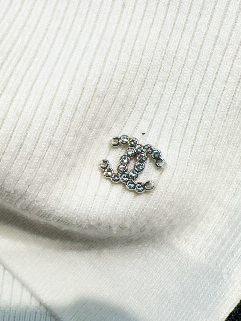 Chanel Chanel Ski series white 38 yards polo collar back double C Size XS / US 0-2 / IT 36-38 - 6 Thumbnail