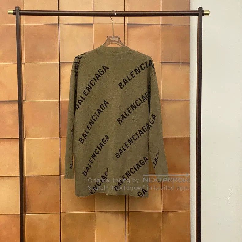 Balenciaga Balenciaga Pop-up barrage full print logo knit cardigan Size US S / EU 44-46 / 1 - 2 Thumbnail