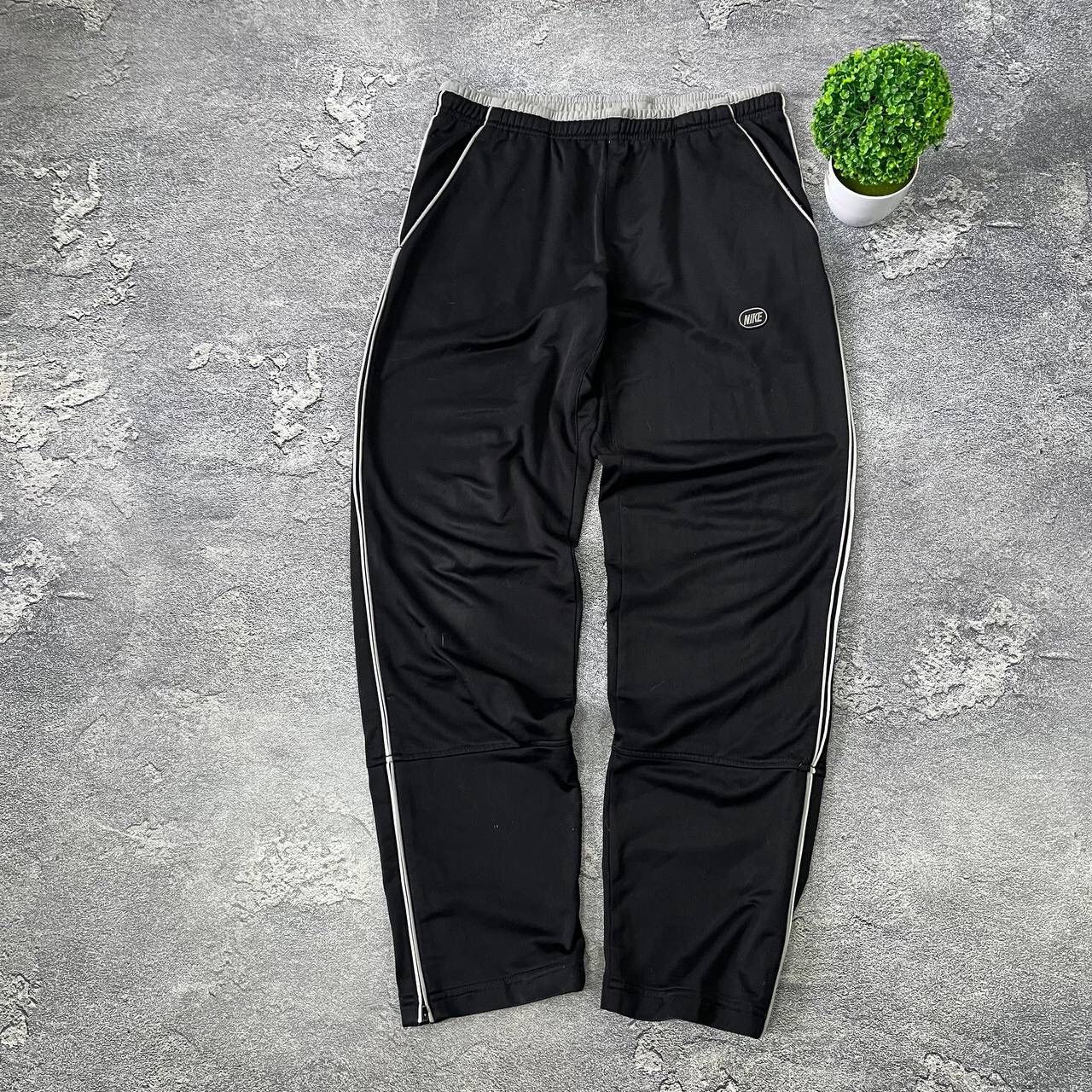 Nike Vintage Nike Y2K Black Drill Pants Parachute Streetwear Size US 35 - 20 Thumbnail