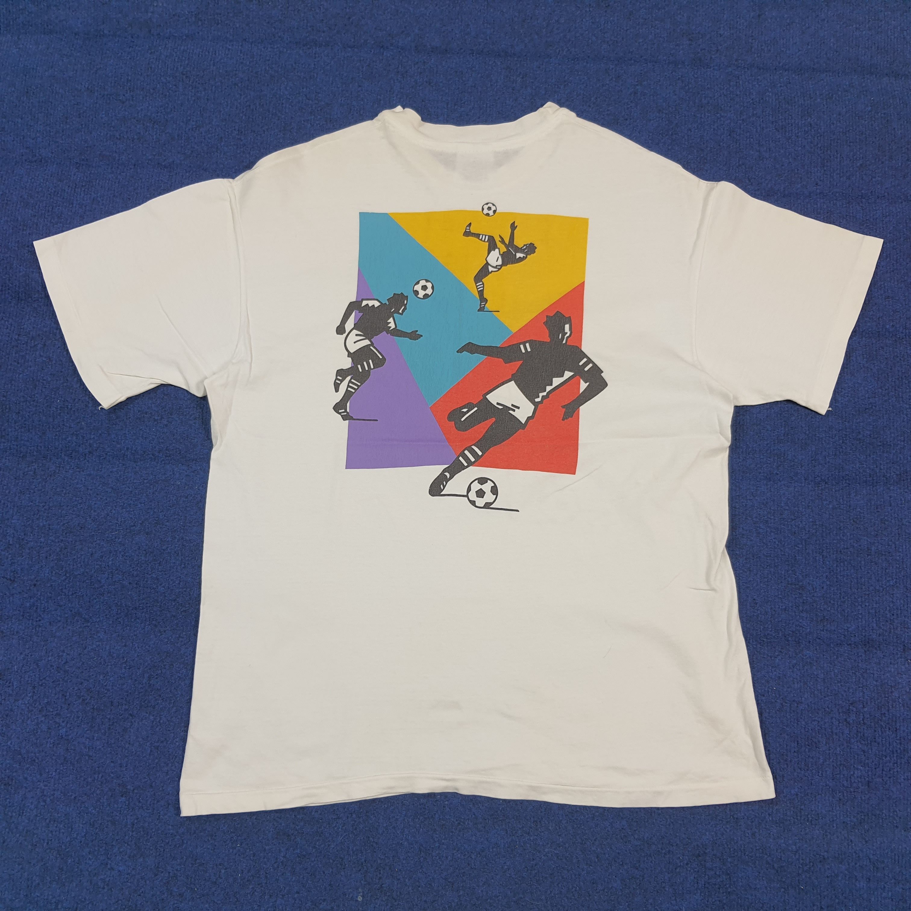 Hanes Vintage 90s World Cup USA 94 Soccer Tshirt C299N37 Size US L / EU 52-54 / 3 - 4 Thumbnail