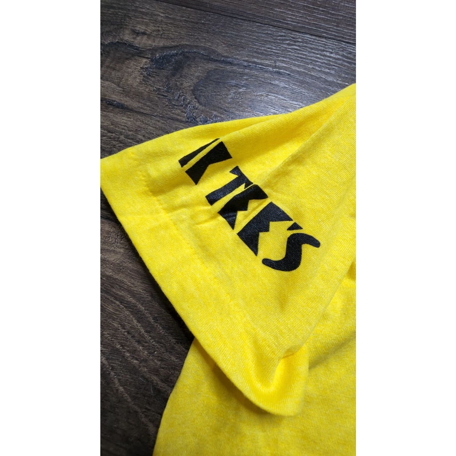 Vintage VINTAGE Screen Stars T-Shirt Jogging Brot Bread Solid Crew Neck Short Sleeve XL Yellow 80s Mens Short-Sleeve Tee Size US XL / EU 56 / 4 - 5 Thumbnail