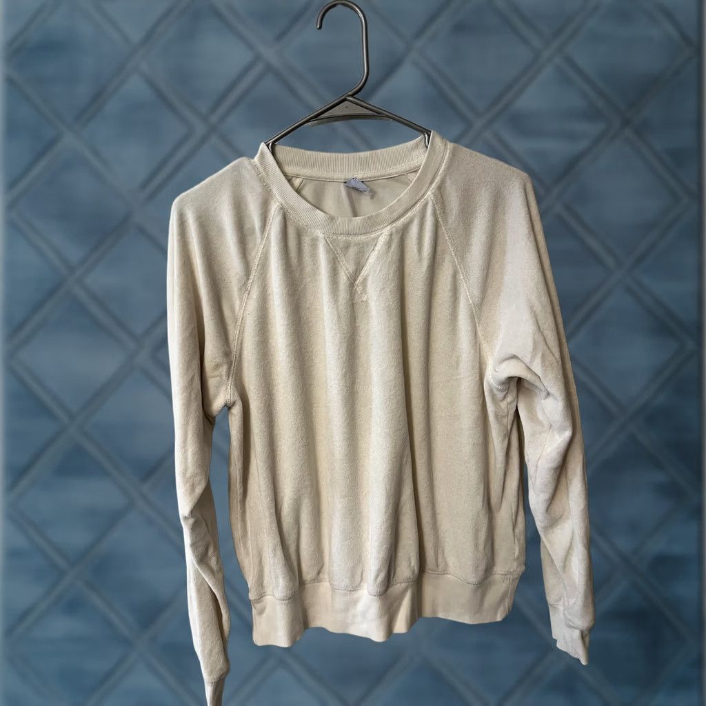 Old Navy Old Navy Solid Ivory Velour Crewneck Womens S Long Sleeve Sweatshirt Size S / US 4 / IT 40 - 1 Thumbnail