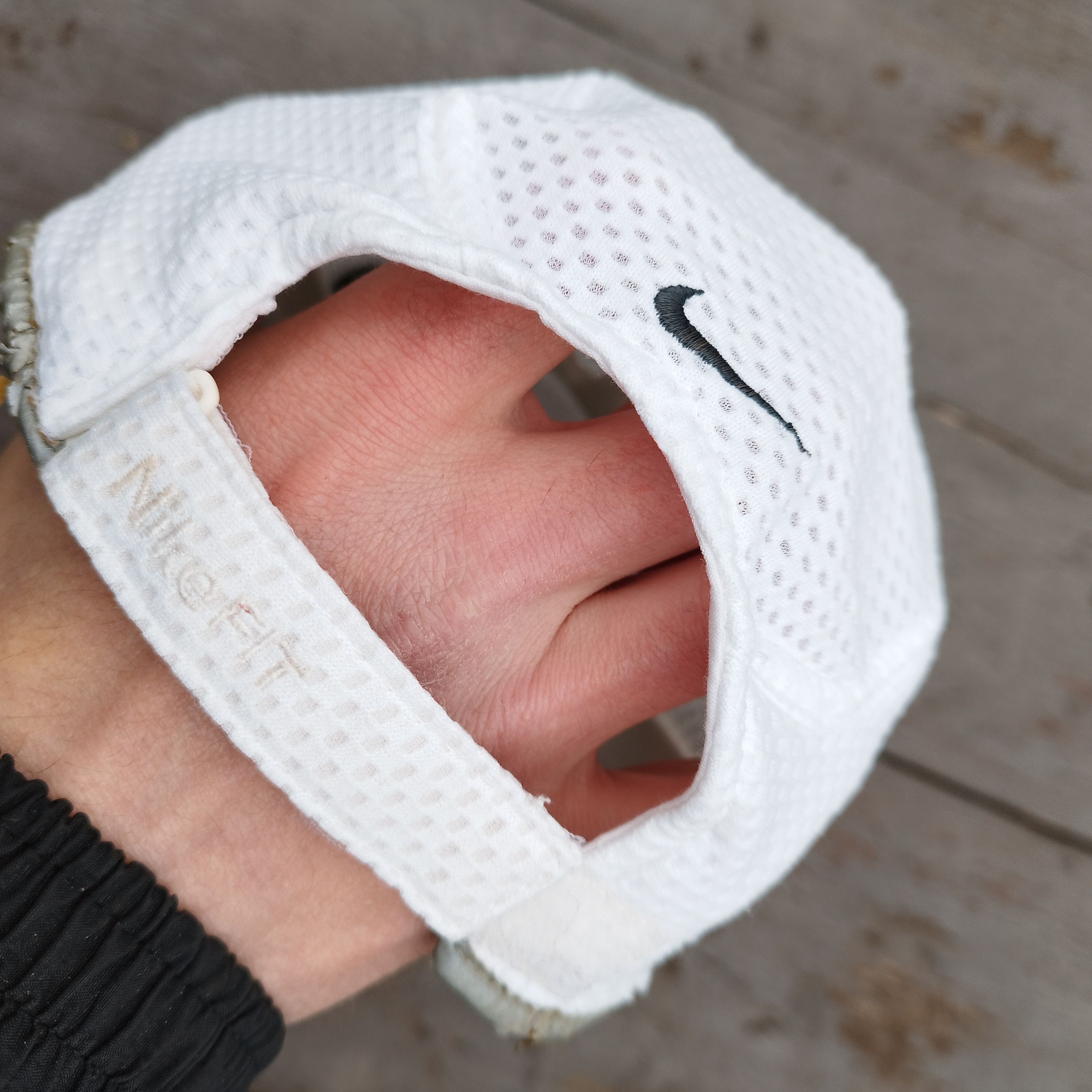Nike Nike Mesh Running Cap Adjustable High-Visibility Ultralight Size ONE SIZE - 7 Thumbnail
