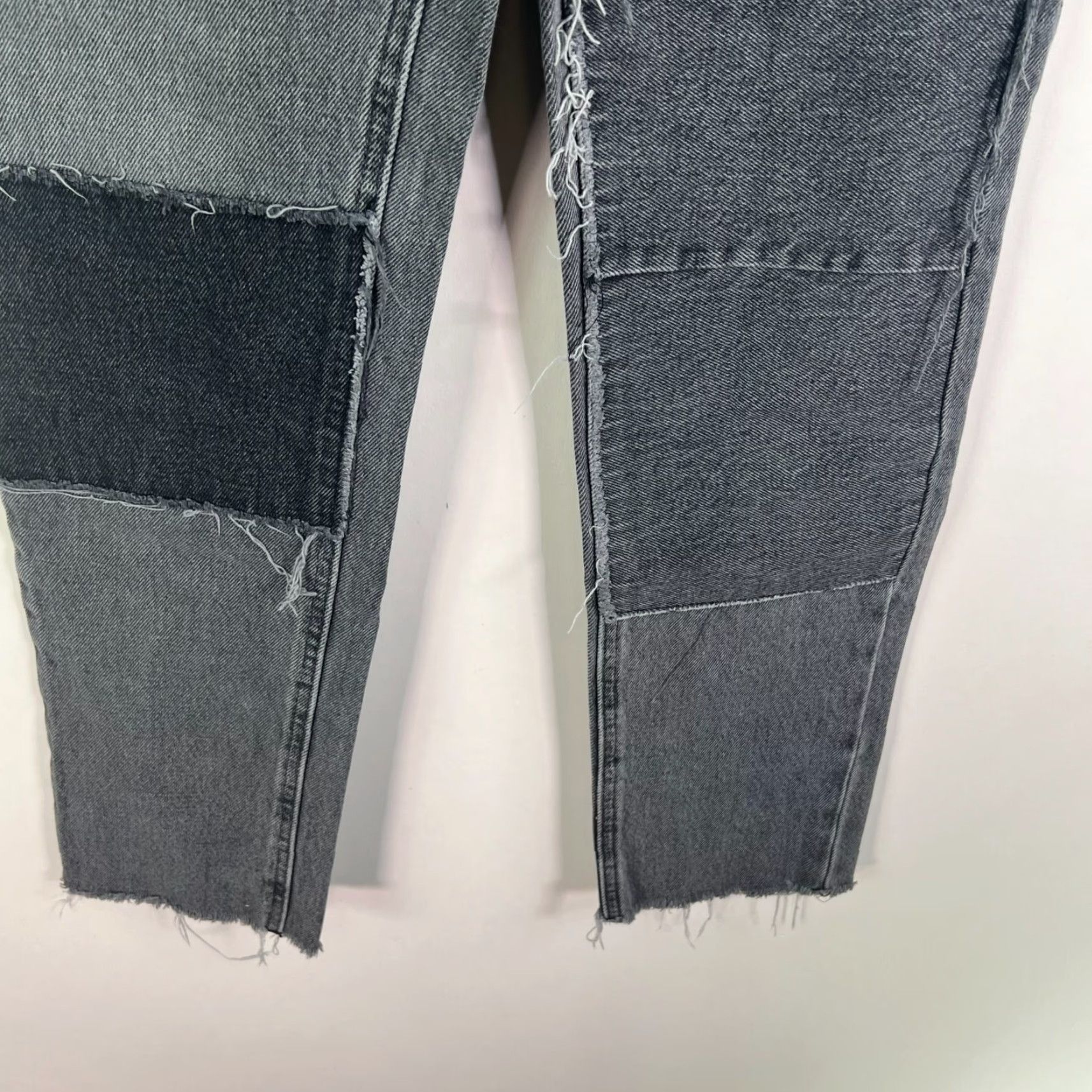 Bdg BDG Patch Slim Straight Jeans Womens 24 24X28 Black 5-Pocket High Rise Slimming Denim Patch 90s Bohemian City Size 42" / US 20 - 4 Thumbnail
