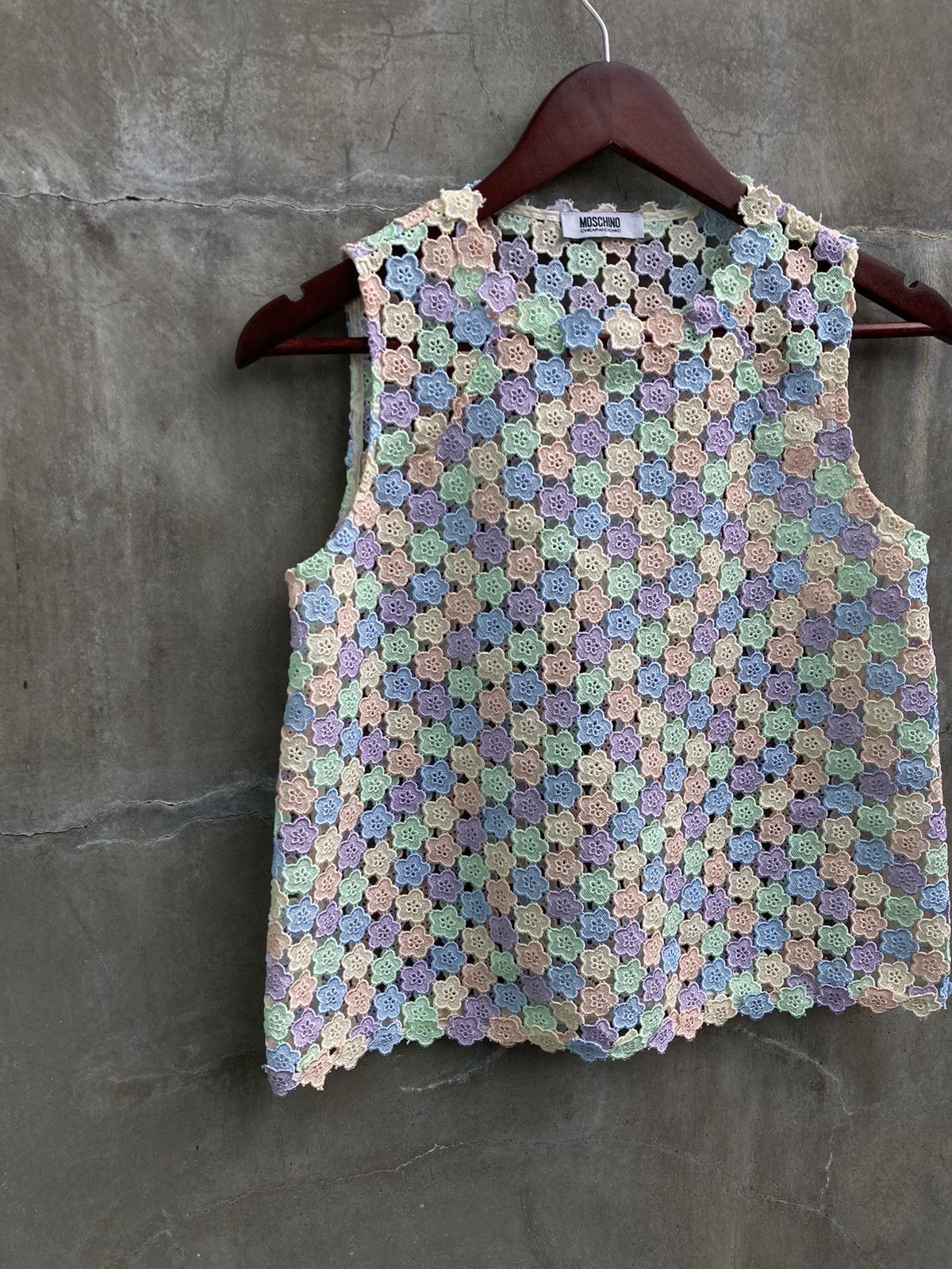 Moschino Floral Eyelet Sleeveless Top Size S / US 4 / IT 40 - 2 Thumbnail