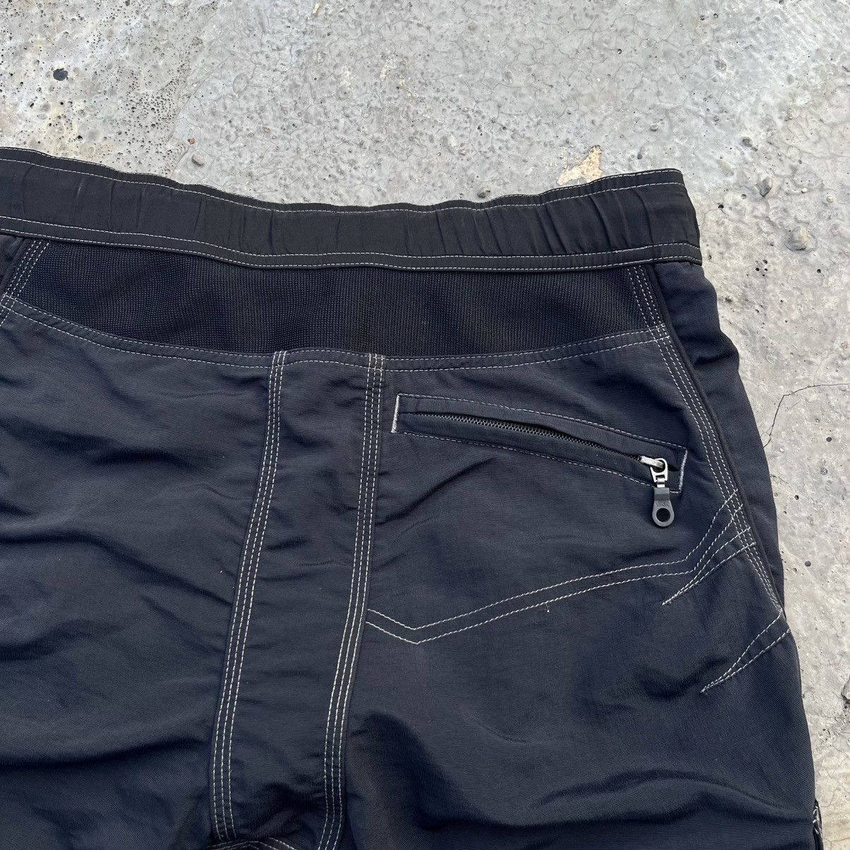 Oakley Vintage Oakley Software Cargo shorts Size US 30 / EU 46 - 9 Thumbnail