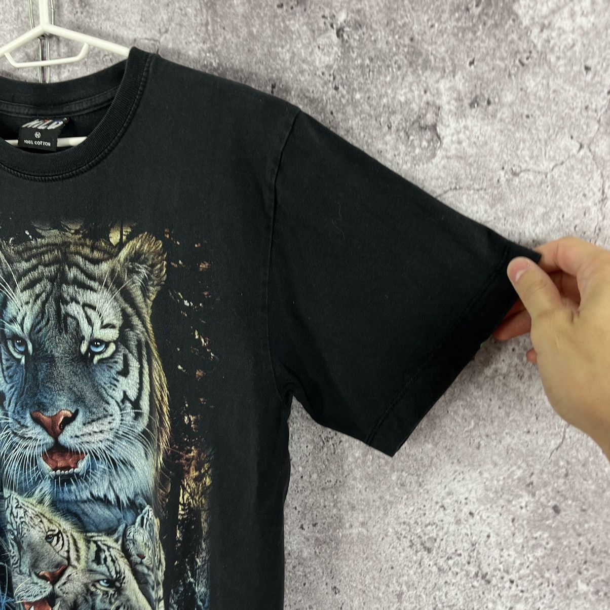 Vintage Vintage Wild Animal Tee Big Double Logo Tiger Size M Size US M / EU 48-50 / 2 - 7 Thumbnail