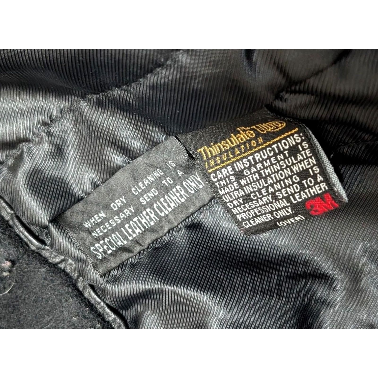 Vintage VINTAGE Wilsons Leather jacket coat Mens L 44 Black leather belt zip belted 1990s Y2K supple belted Size US L / EU 52-54 / 3 - 5 Thumbnail