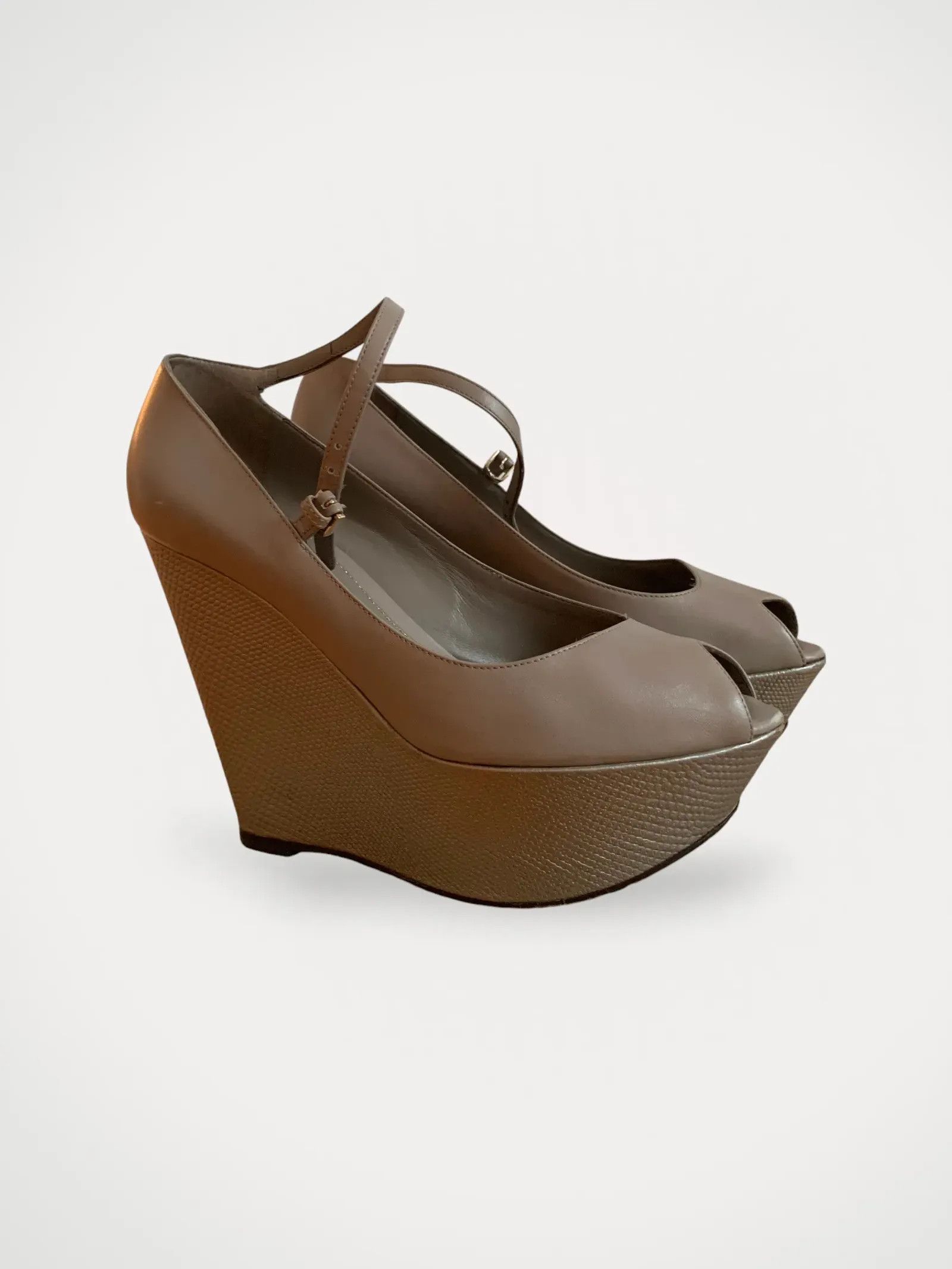 Sergio Rossi Sergio Rossi Sandals Size US 6 / IT 36 - 1 Thumbnail