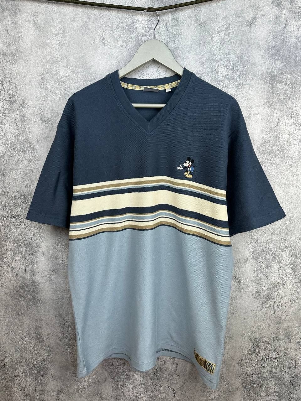 Disney Disney Store Mickey Mouse Knit T-Shirt 90s Made in Hong Kong Size US L / EU 52-54 / 3 - 1 Thumbnail