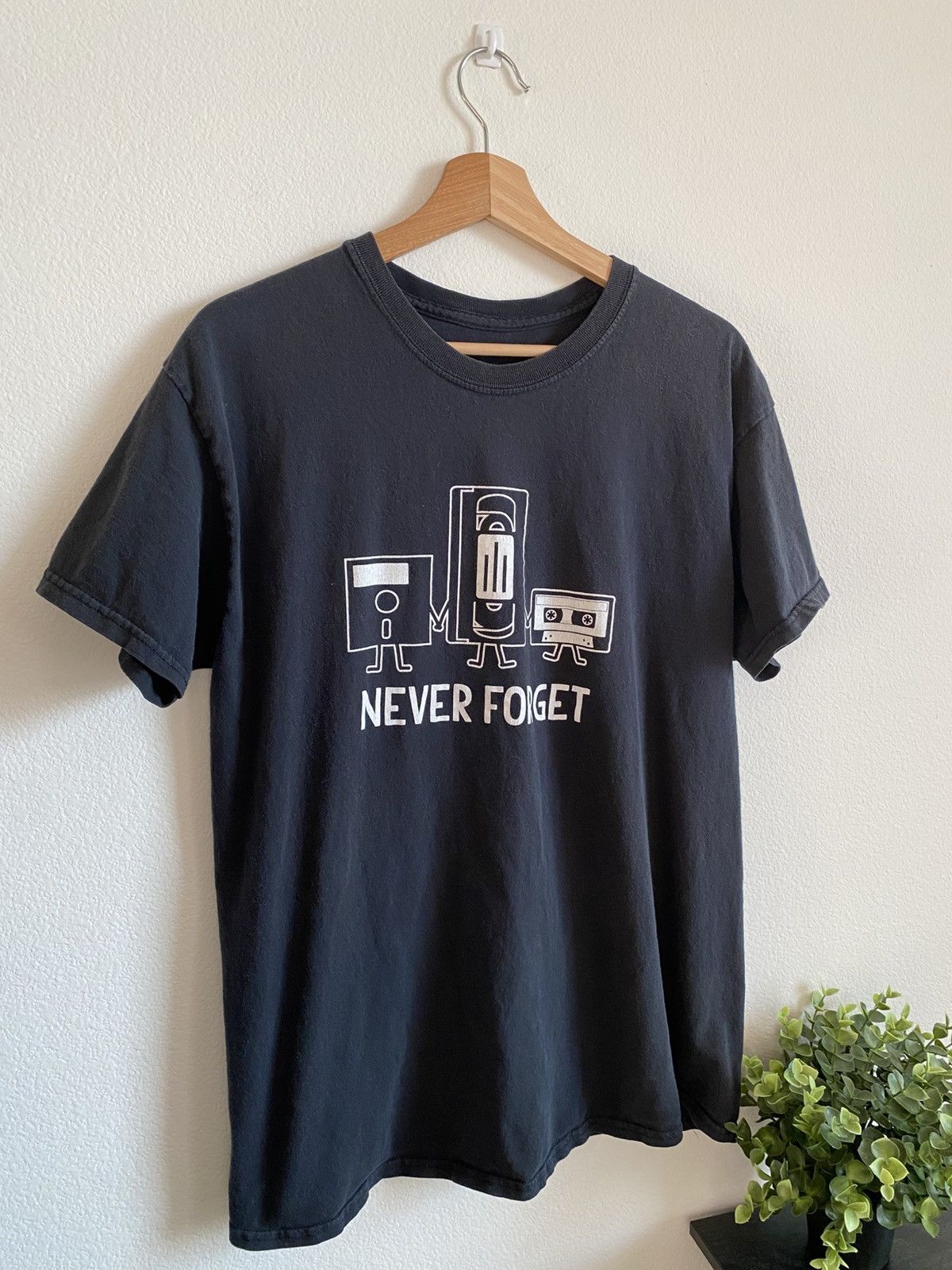 Other VINTAGE VHS Tape Deck Tee Movie Size US M / EU 48-50 / 2 - 2 Thumbnail