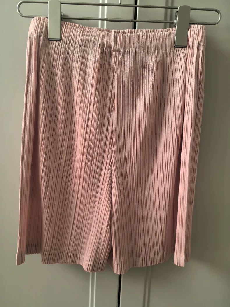 Other Issey Miyake size:3 Pink pleated shorts Size 22" - 5 Thumbnail