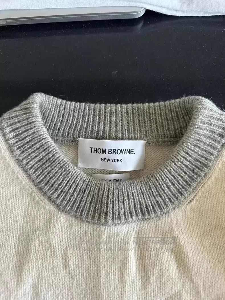 Thom Browne Thom Browne Gray and white color block wool sweater Size US XS / EU 42 / 0 - 3 Thumbnail