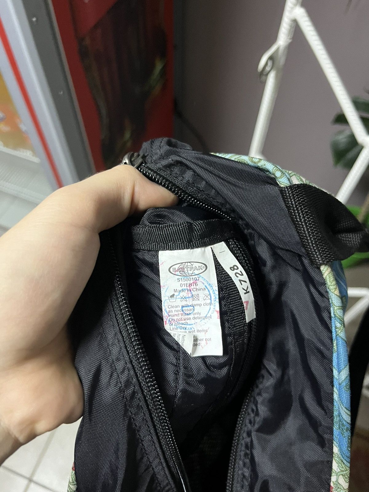 Eastpak Vintage Eastpak USA Japanese Luggage Bag Size ONE SIZE - 5 Thumbnail