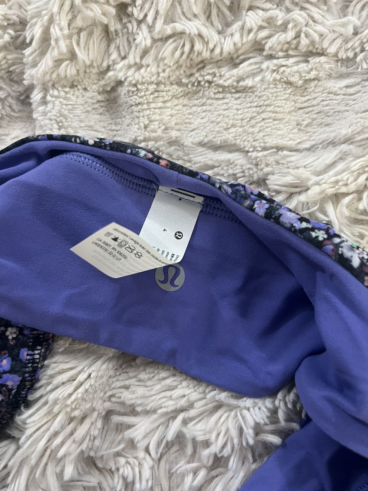 Lululemon Lululemon Floral Sports Bra Size 4 Size S / US 4 / IT 40 - 3 Thumbnail