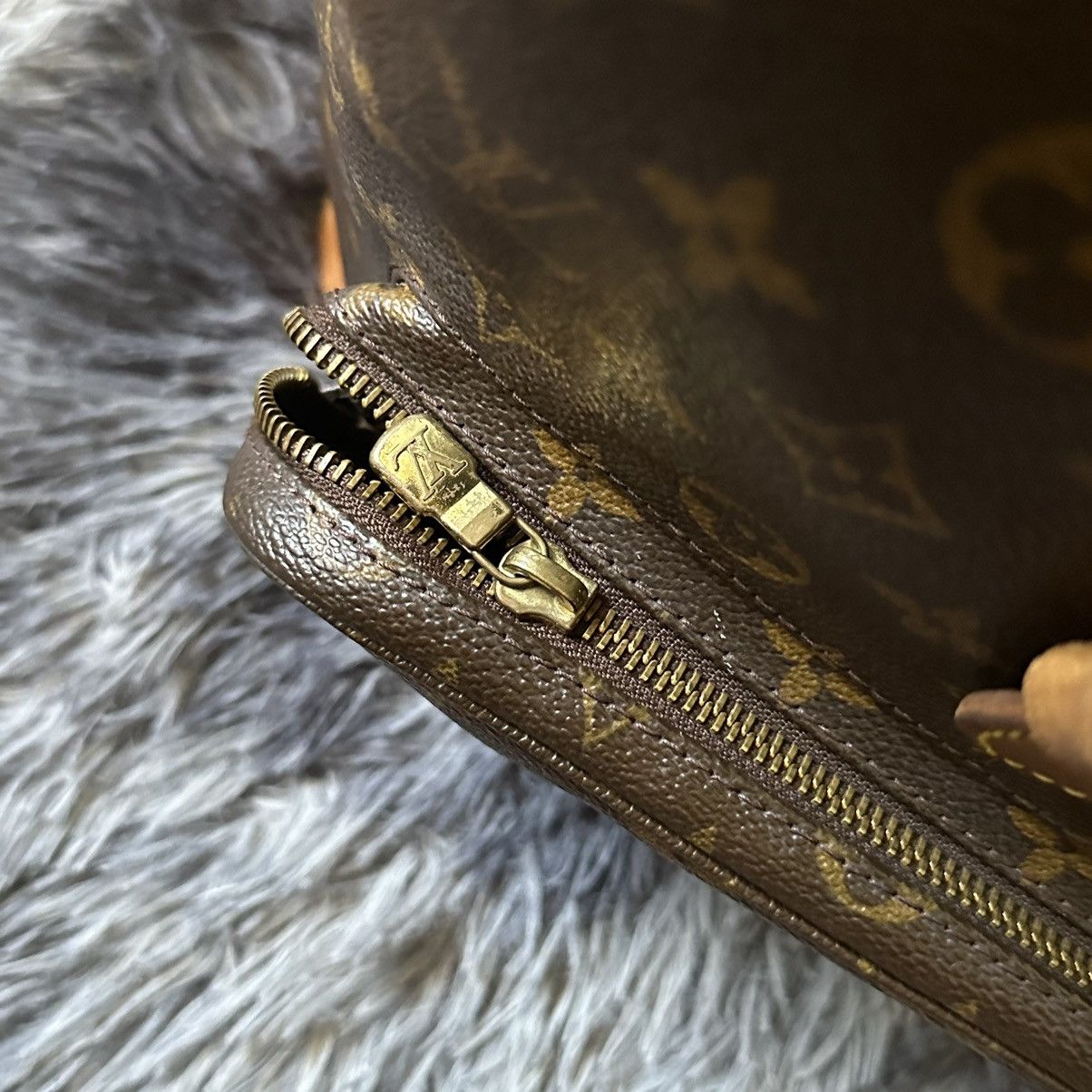 Louis Vuitton Louis Vuitton Montsouris GM Backpack Monogram Canvas Size ONE SIZE - 19 Thumbnail