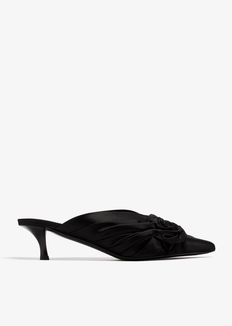 o1w1db10525 Twist Mules in Black