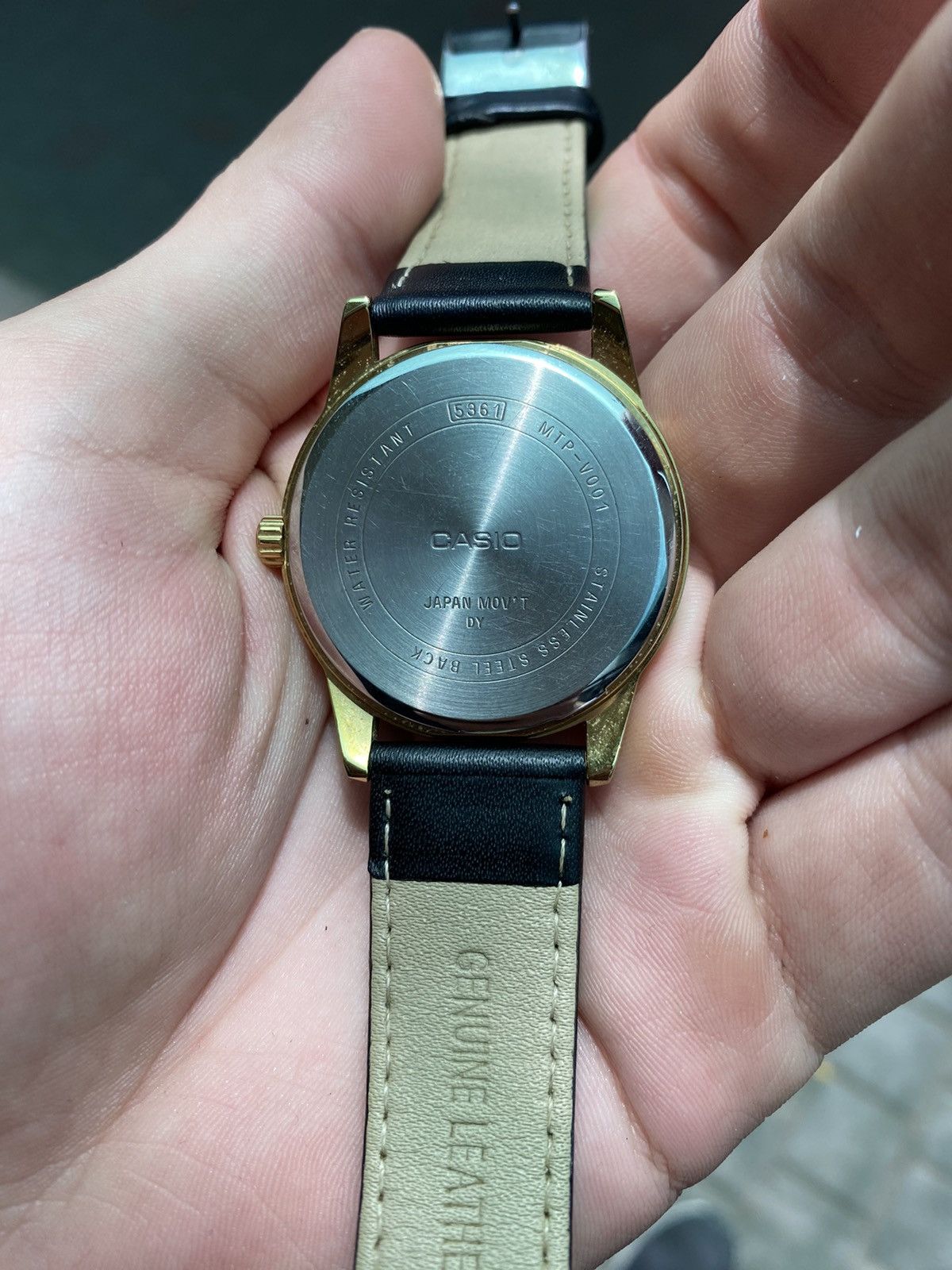 Casio × Japanese Brand × Vintage Gold Tone Casio MTP-V001GL Watch Size ONE SIZE - 8 Thumbnail