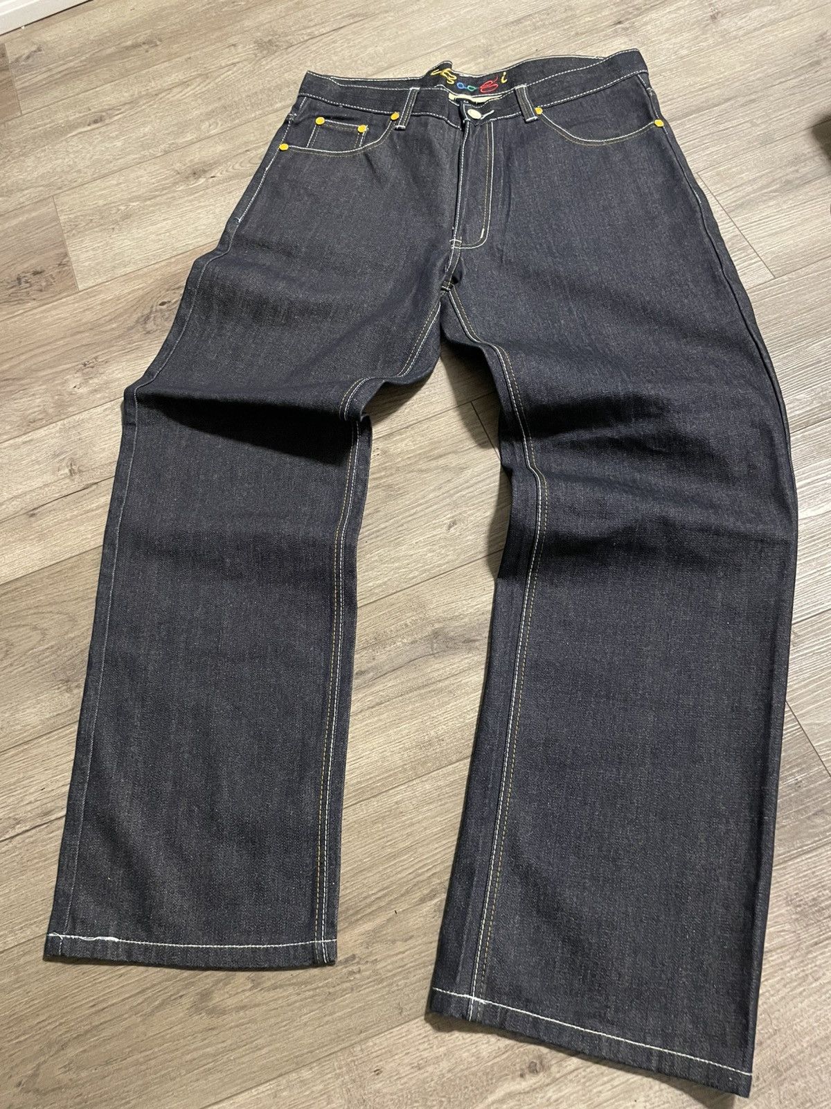 Coogi Coogi luchador mask jeans Y2K 2002 super baggy Size US 36 / EU 52 - 1 Thumbnail