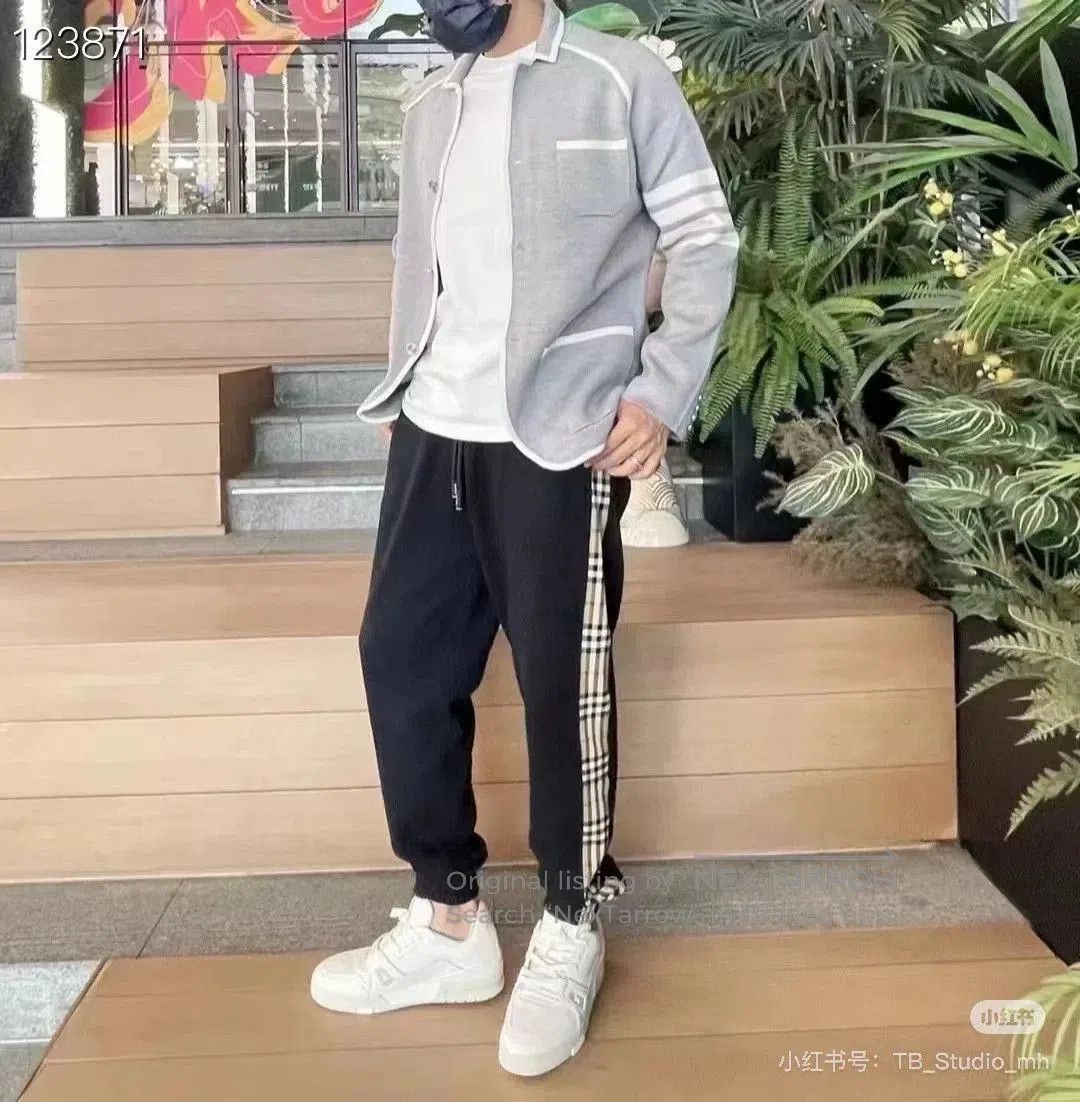 Burberry Burberry Black Side Check Drawstring Joggers. Size US 30 / EU 46 - 7 Thumbnail