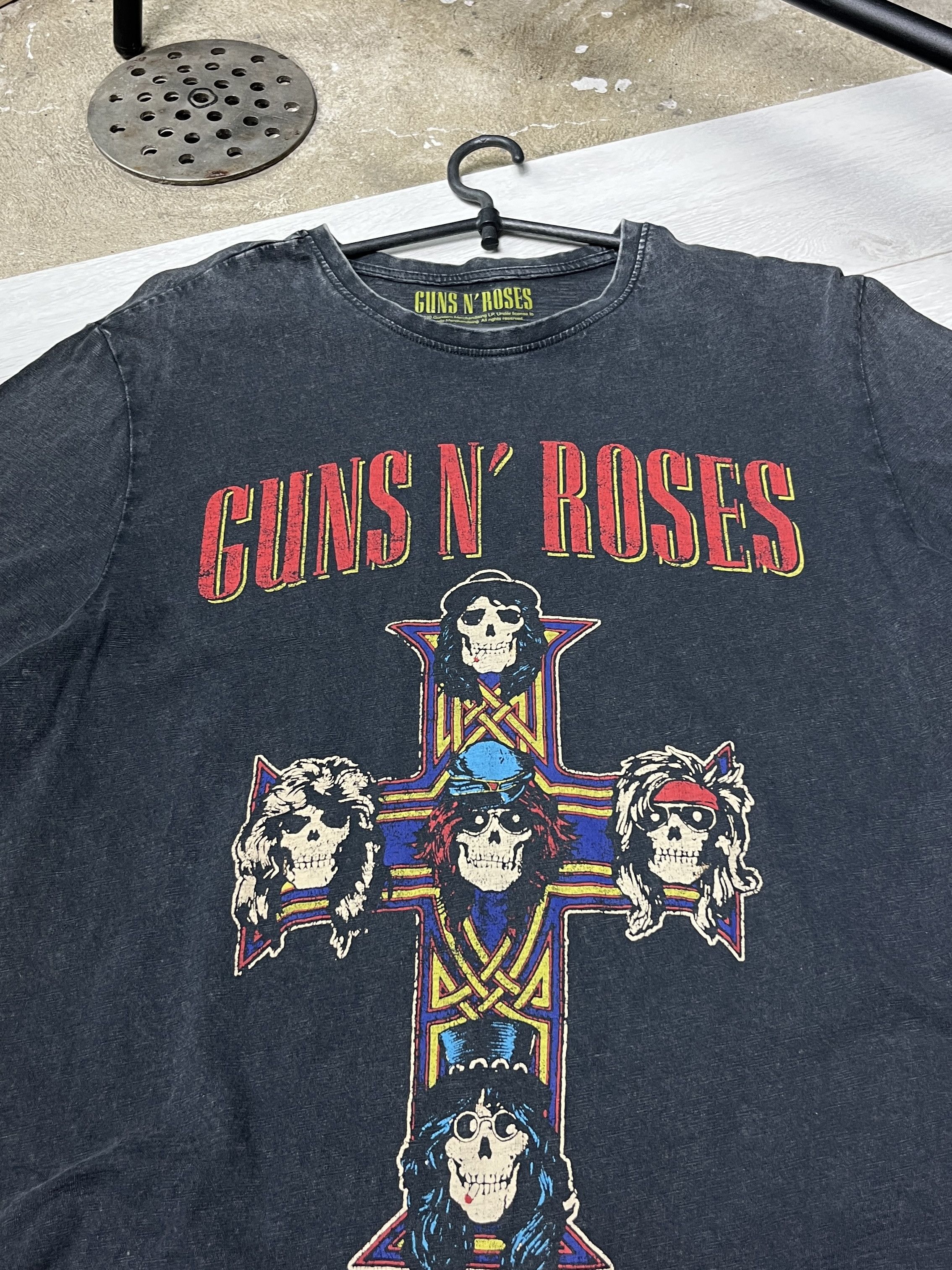 Vintage GUNS N' ROSES "APPETITE FOR DESTRUCTION" SKULL TEE - № 977 Size US S / EU 44-46 / 1 - 3 Thumbnail