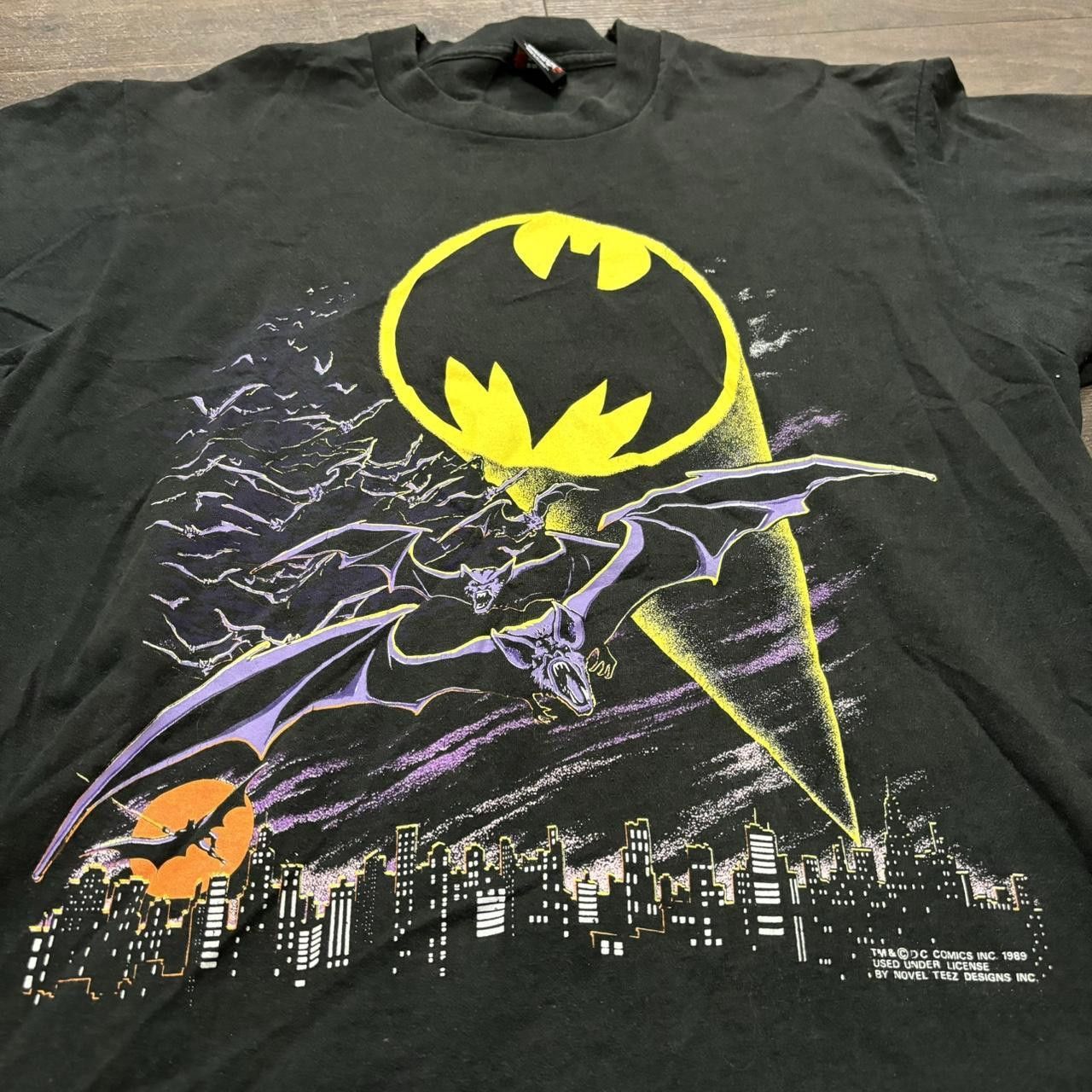 Other Vintage Batman flying bats t shirt 1989 M/L Size US M / EU 48-50 / 2 - 3 Thumbnail