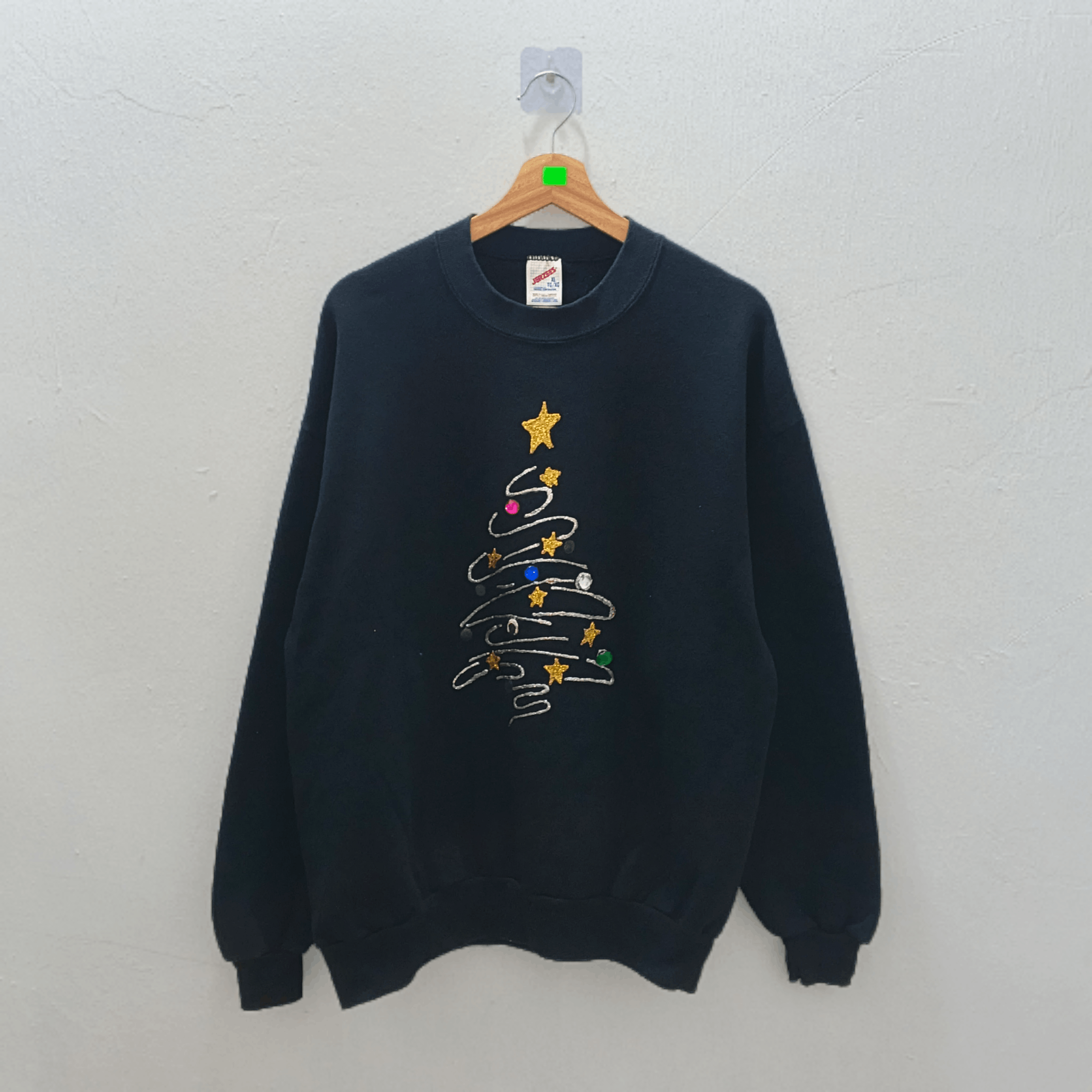 Vintage Vintage 90's Jerzees Christmas Tree Graphic Crewneck Size US XL / EU 56 / 4 - 1 Thumbnail