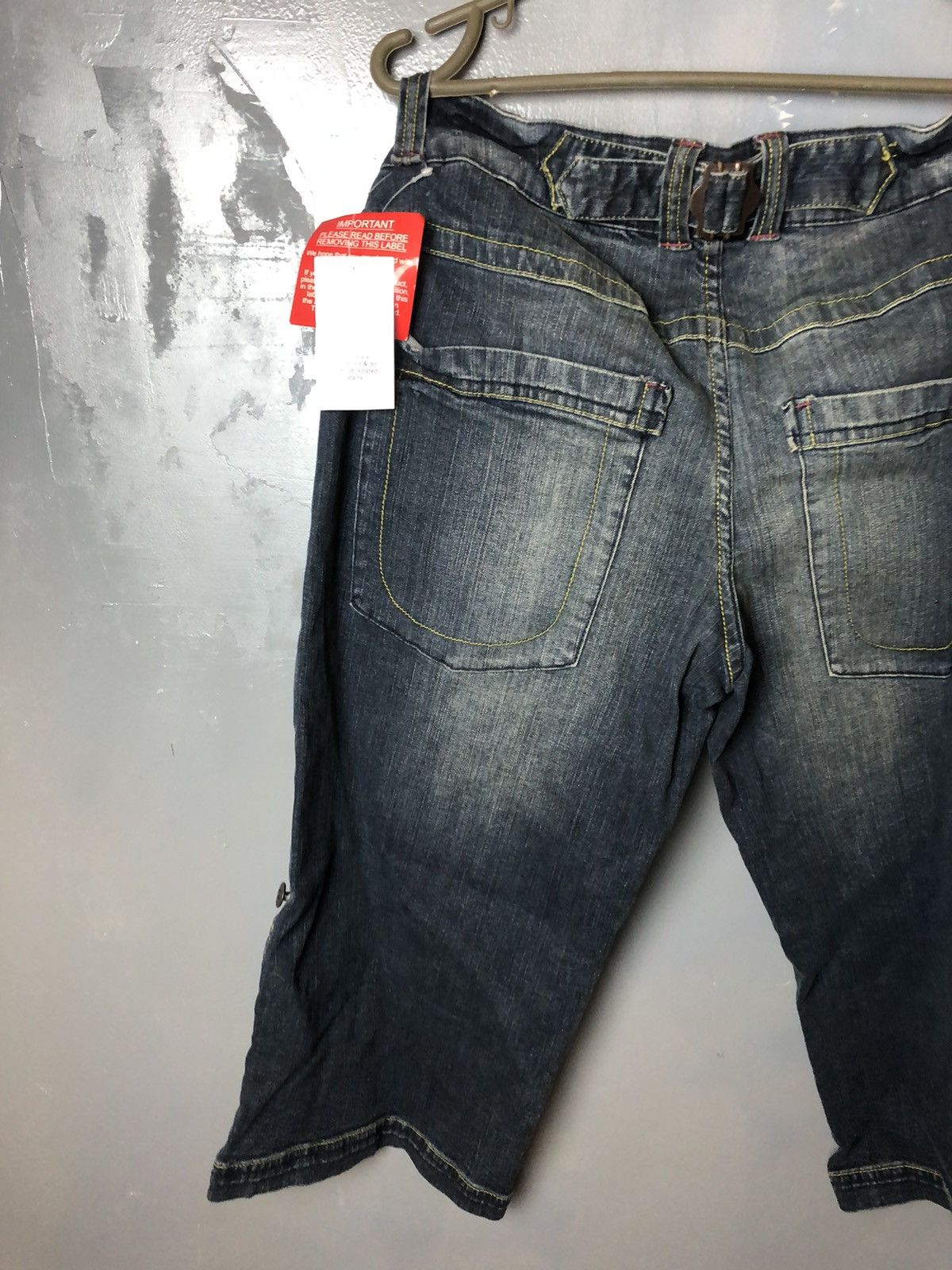 Vintage Vintage men’s jeans Oasis cargo Size US 36 / EU 52 - 7 Thumbnail